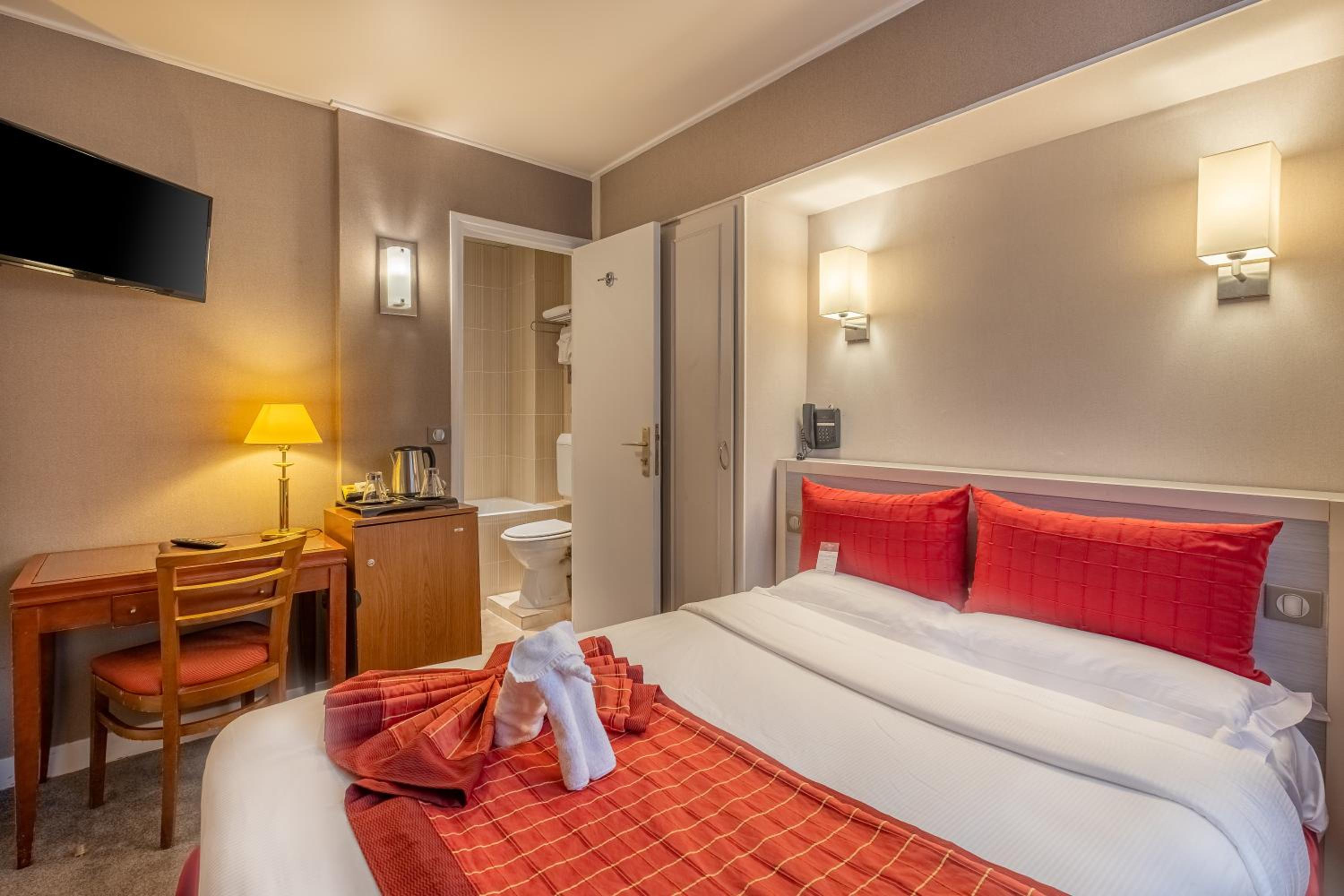 Double Room photo 3