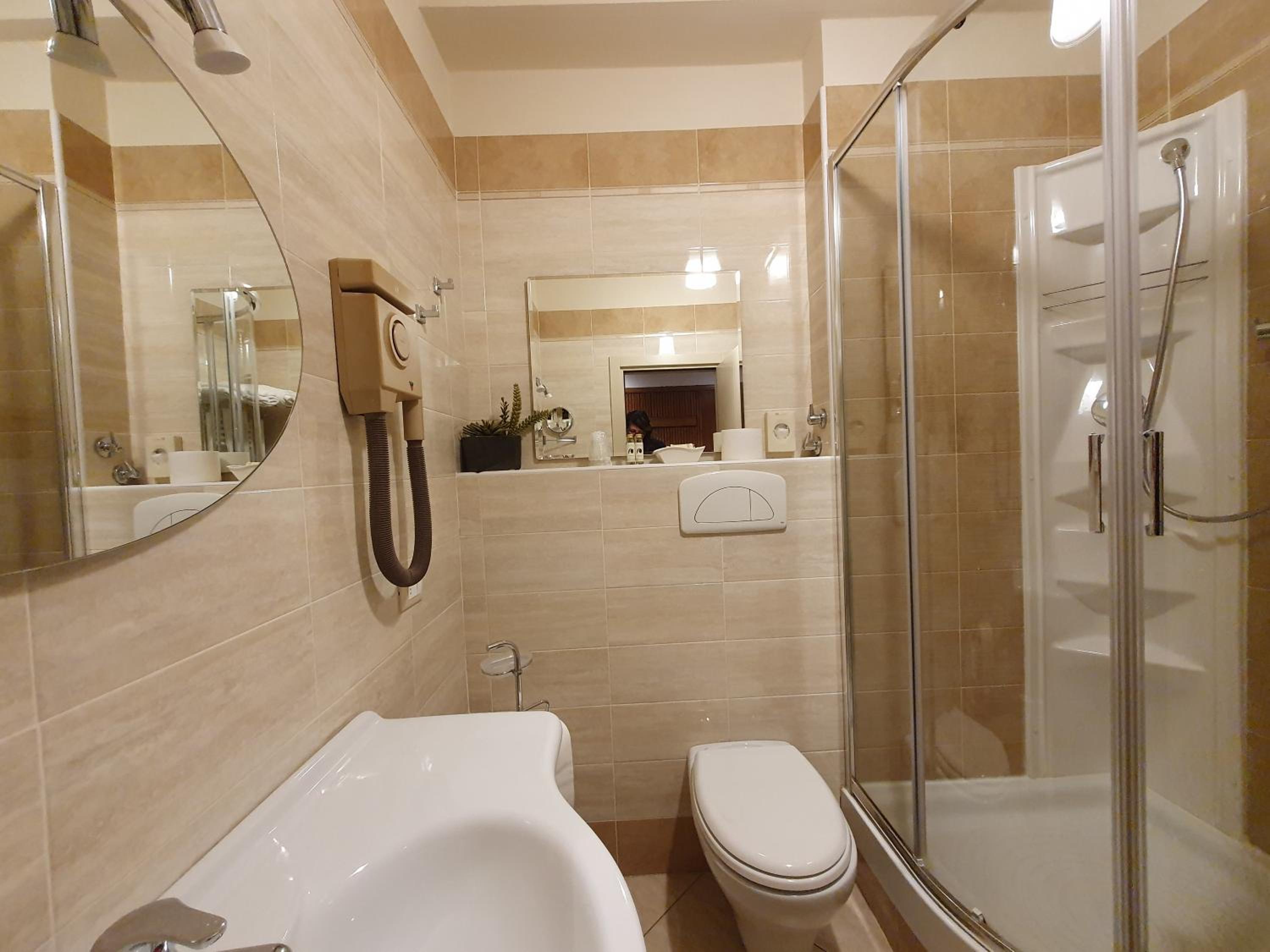 Superior Double Room - Photo 3