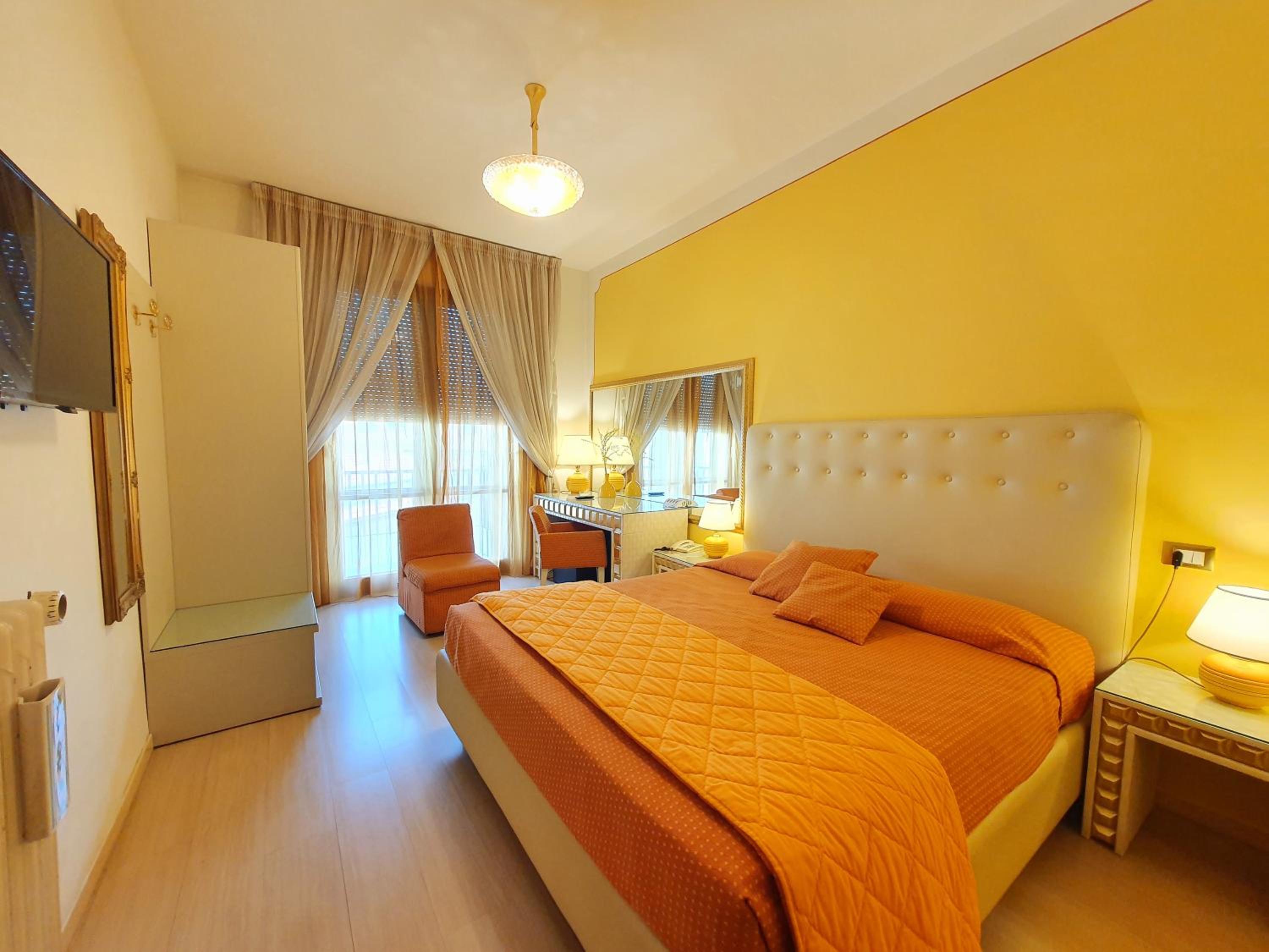Superior Double Room - Photo 1