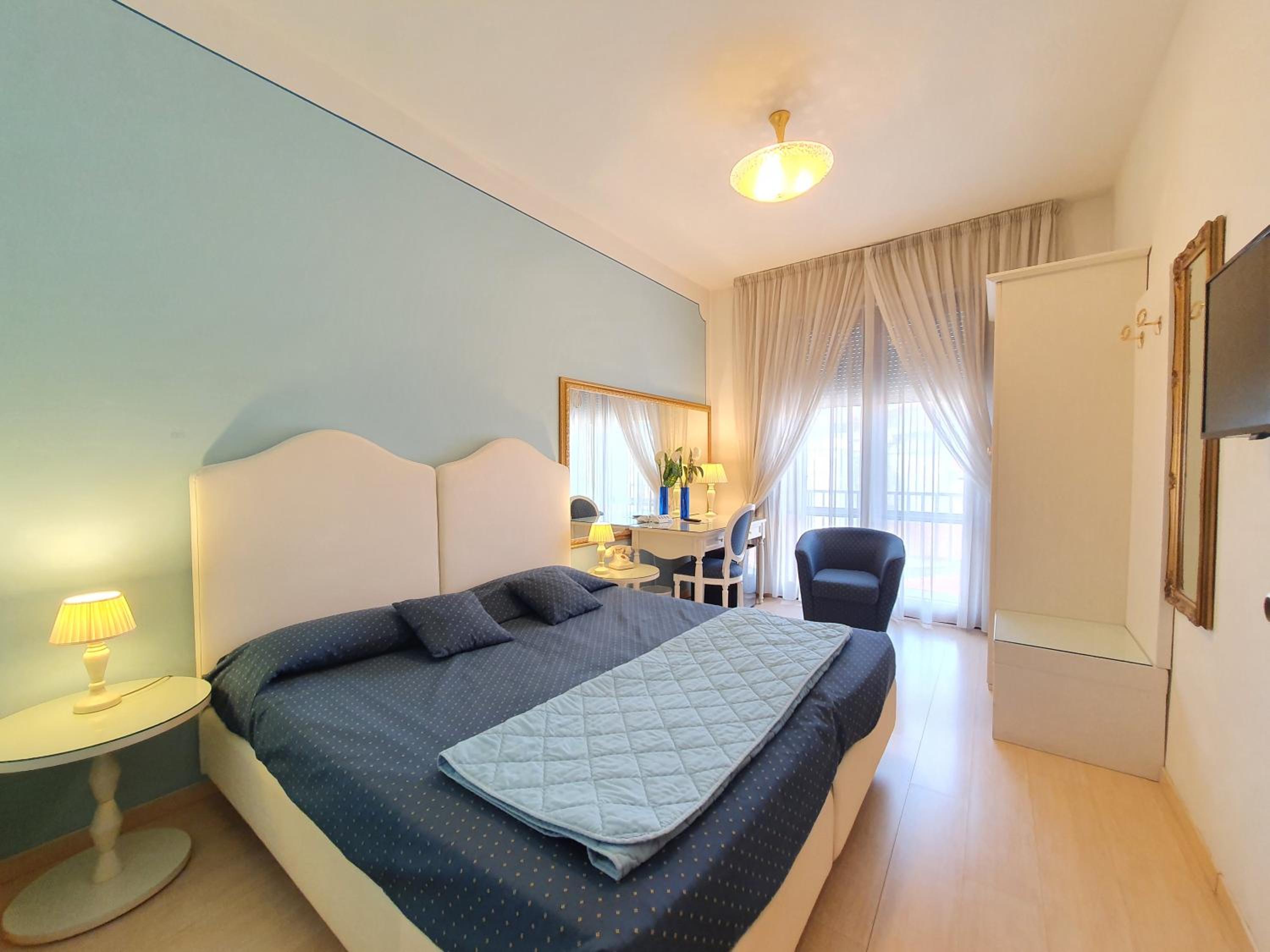 Standard Double Room - Photo 1