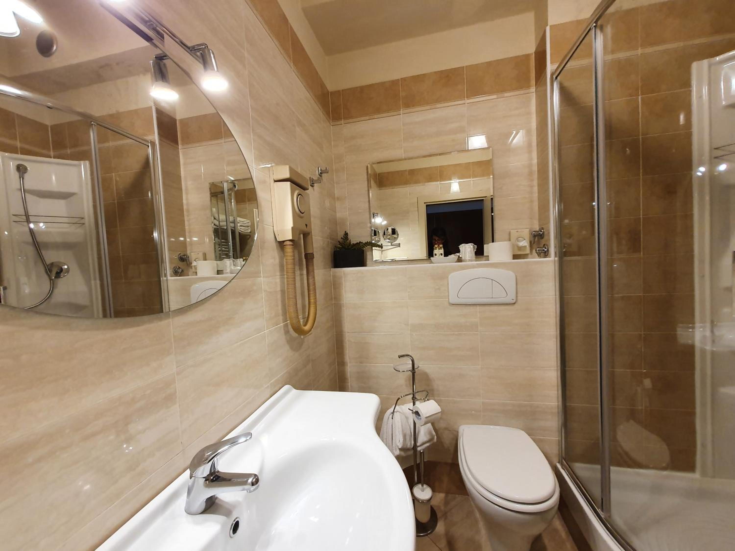 Superior Triple Room - Photo 4
