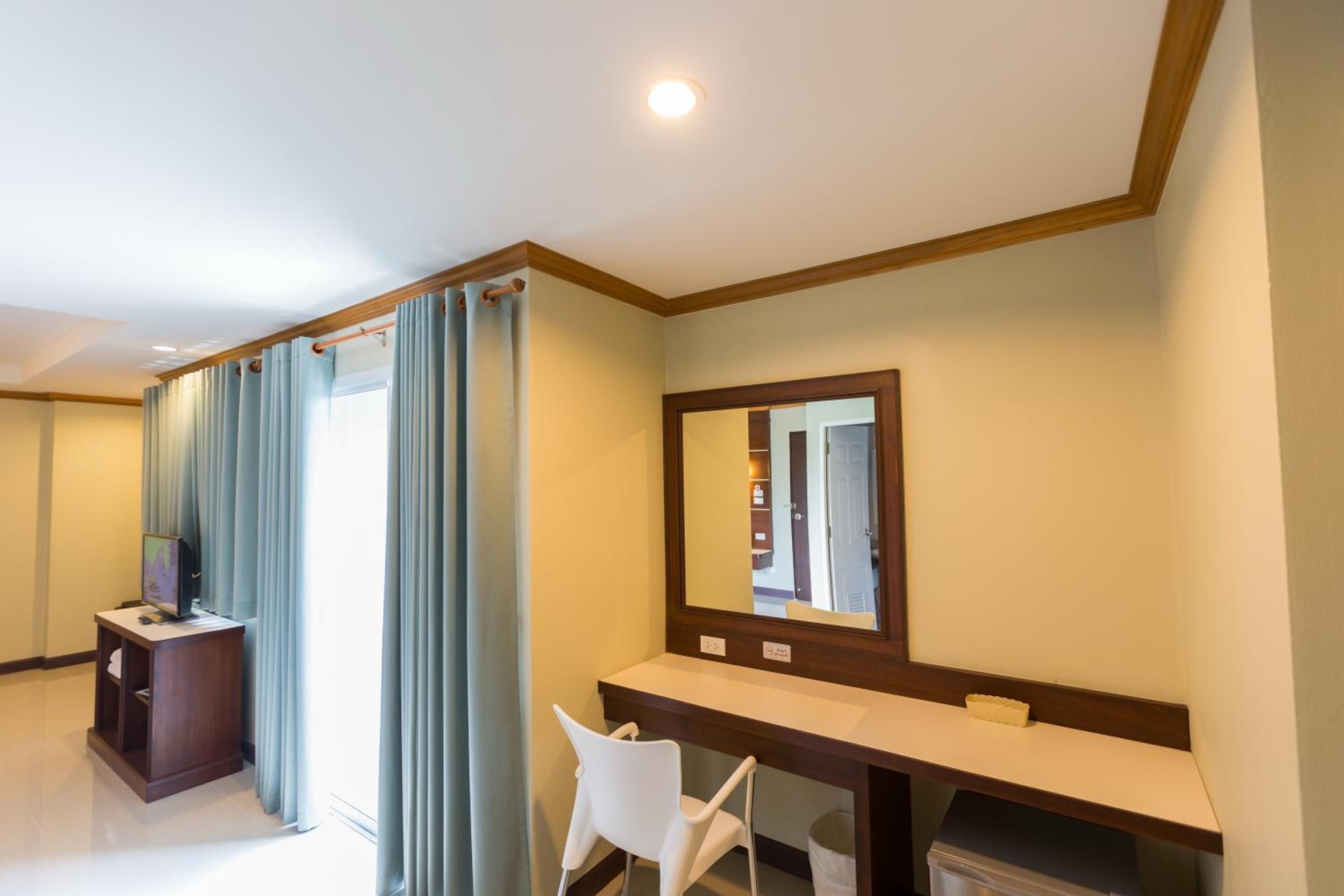 Twin Room with Balcony photo 2