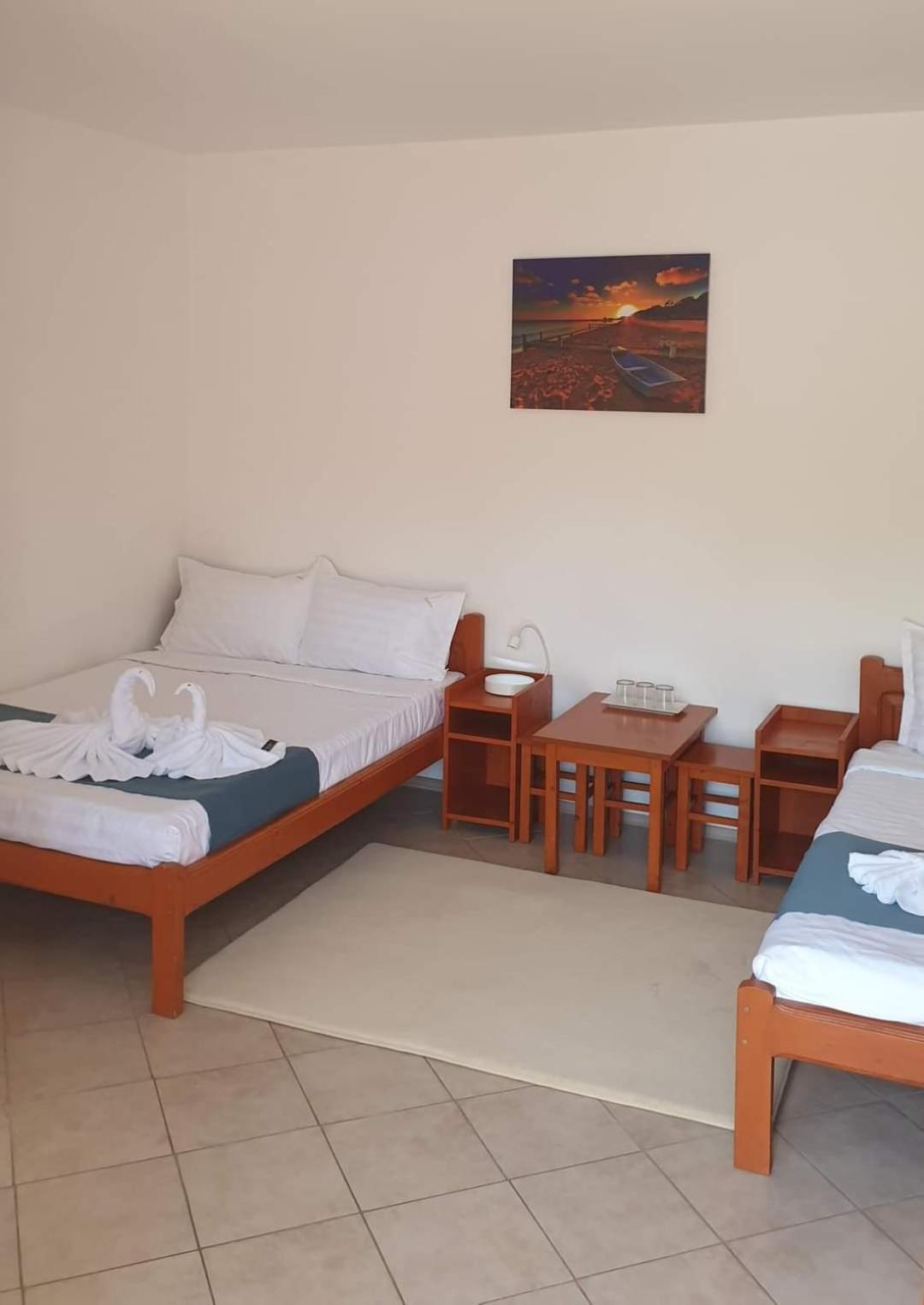 Double Room with Private Bathroom photo 2
