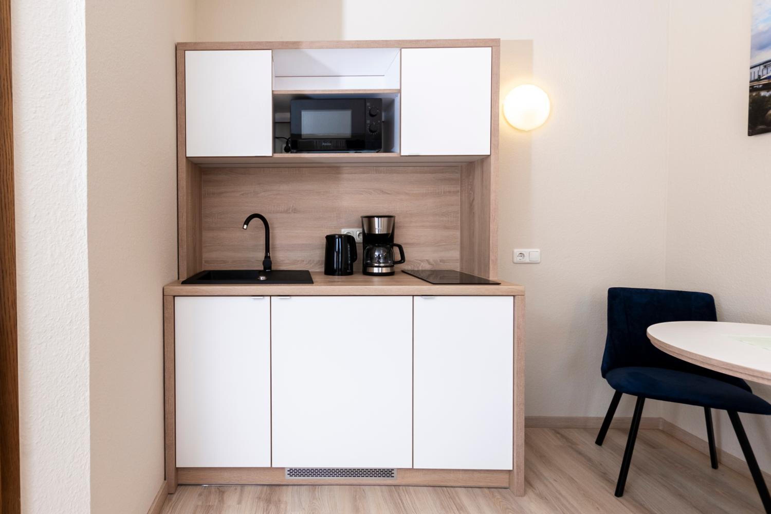 Comfort Double Room thumbnail 6