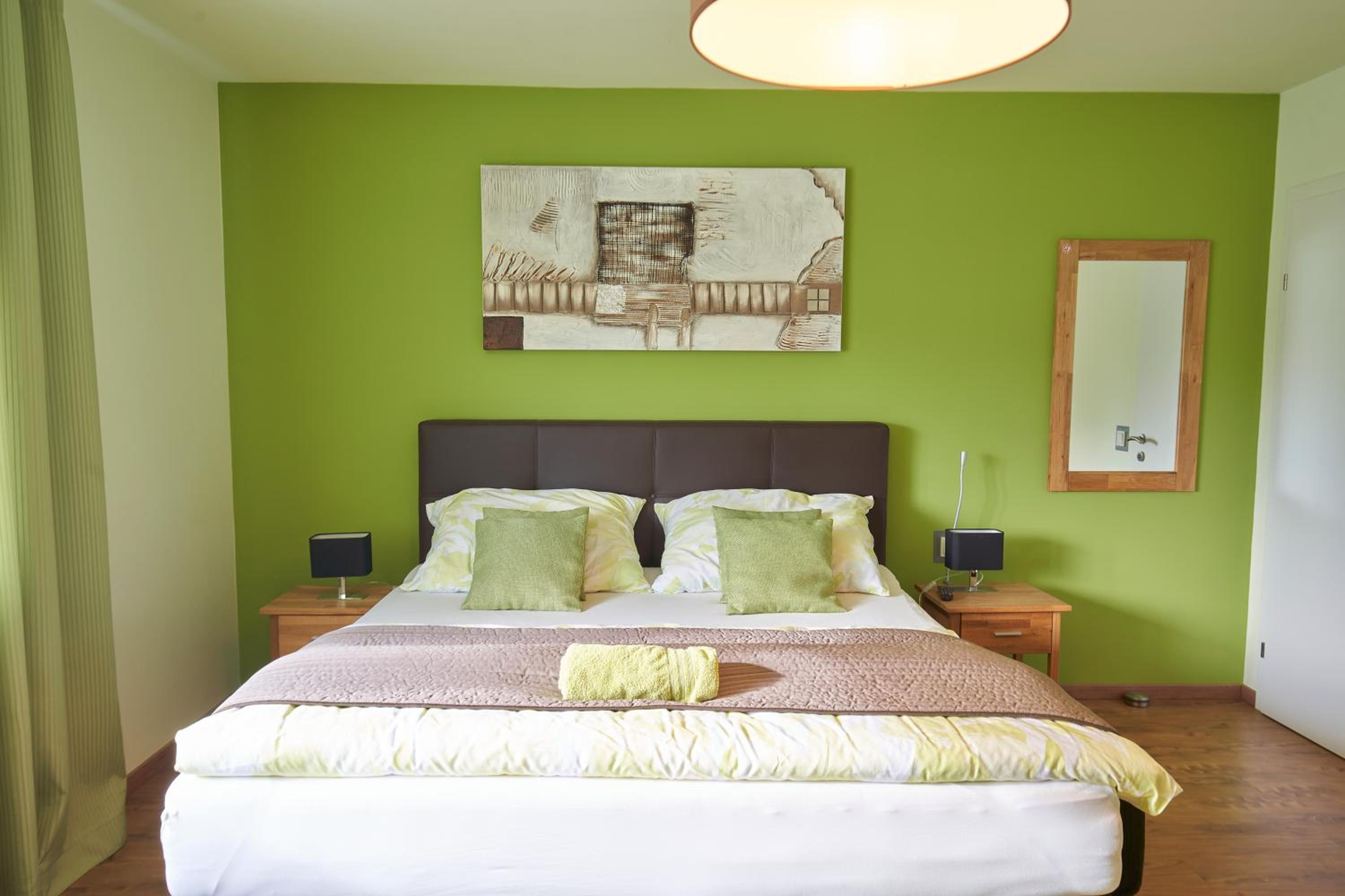 Deluxe Double Room (2 Adults + 1 Child) photo 1