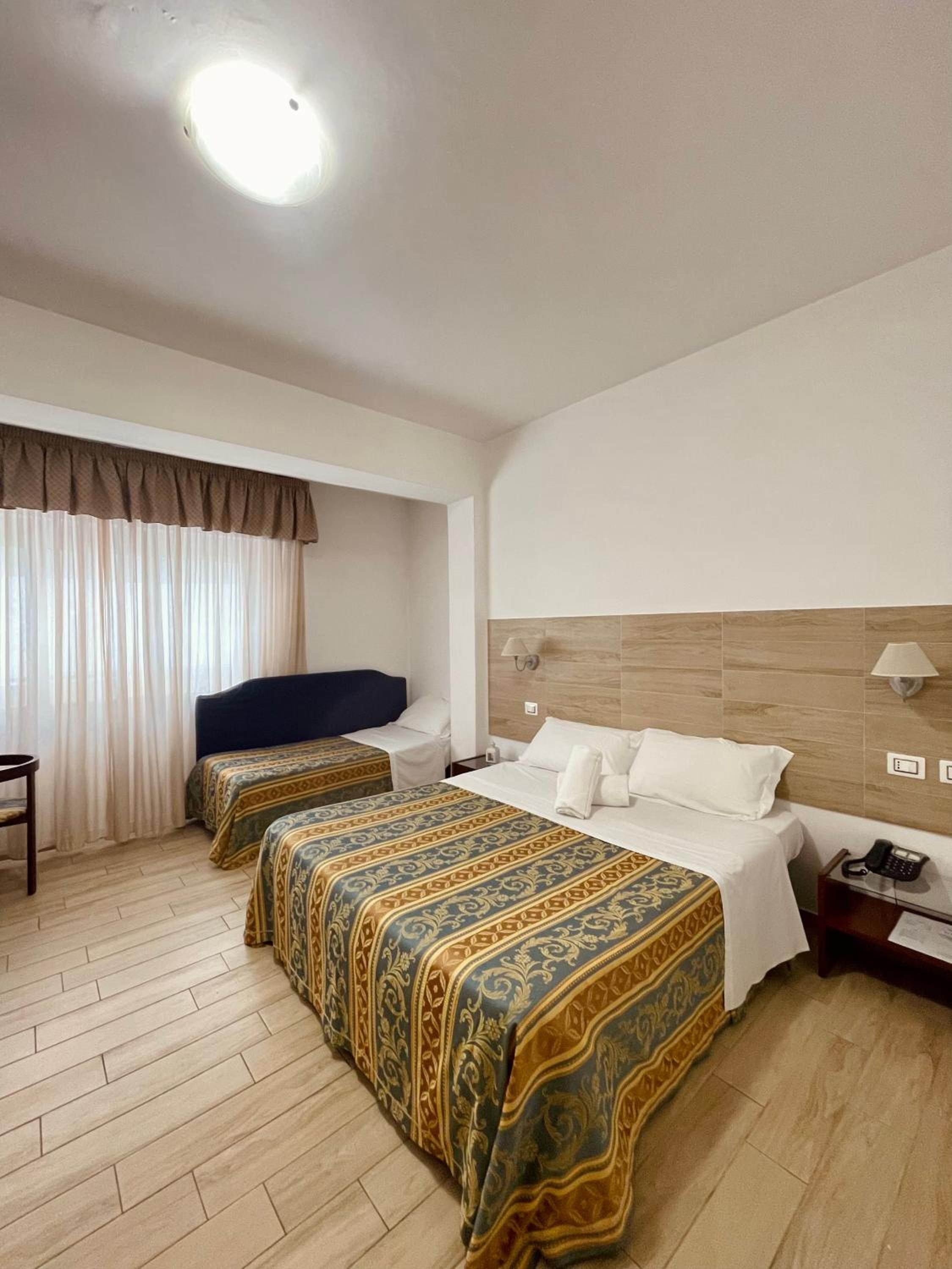 Comfort Triple Room