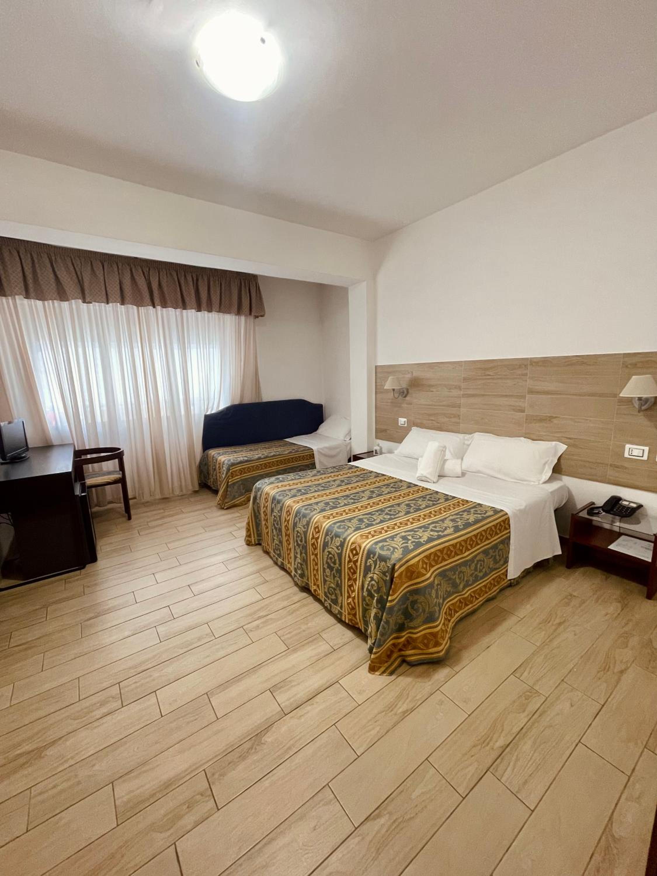 Comfort Triple Room photo 3