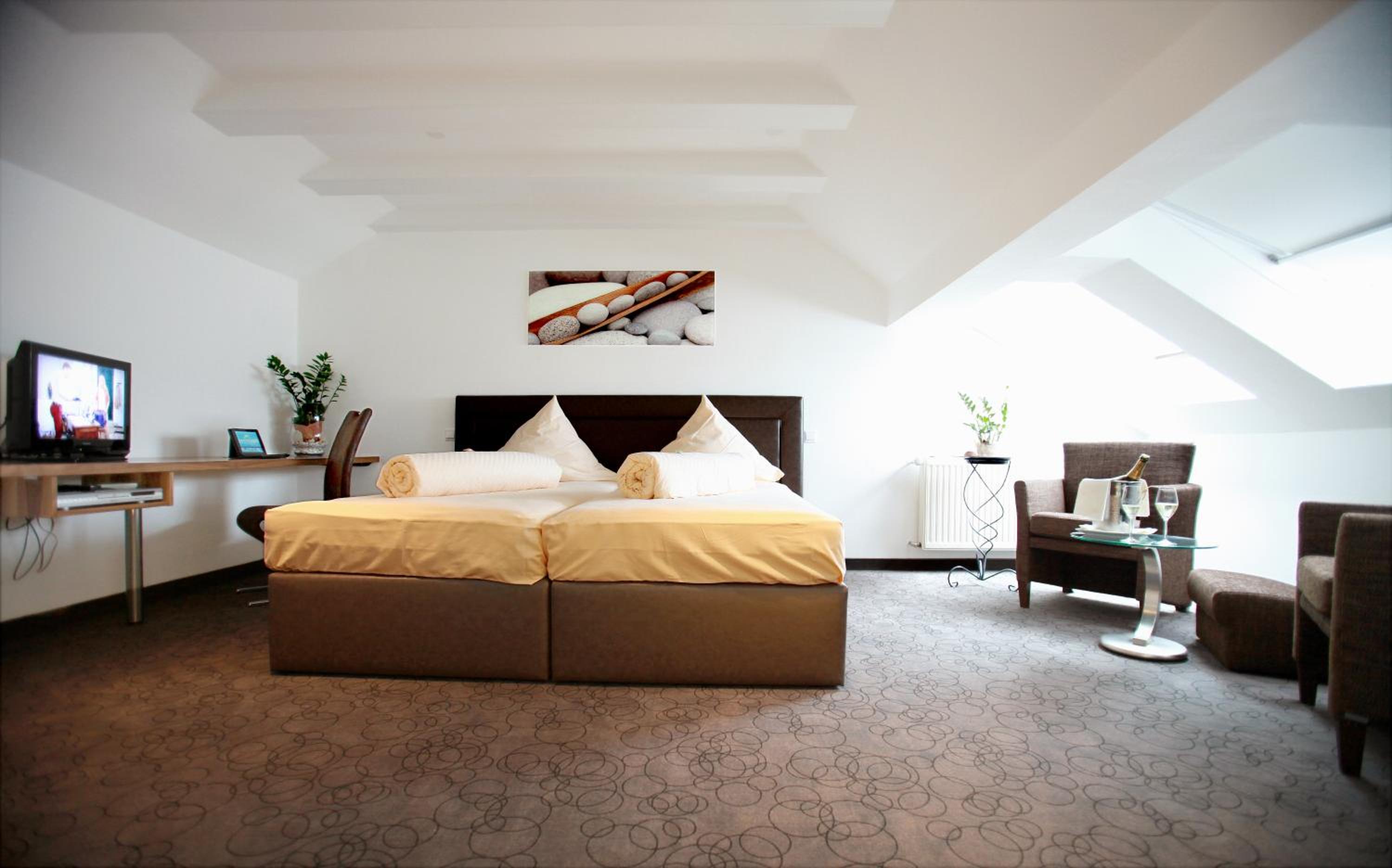 Large Double Room