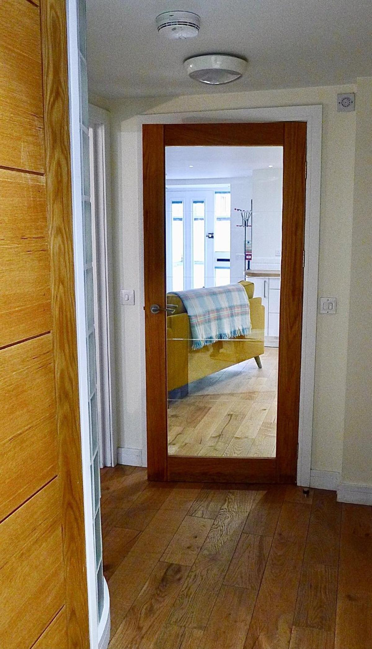 One-Bedroom Apartment - Photo 7