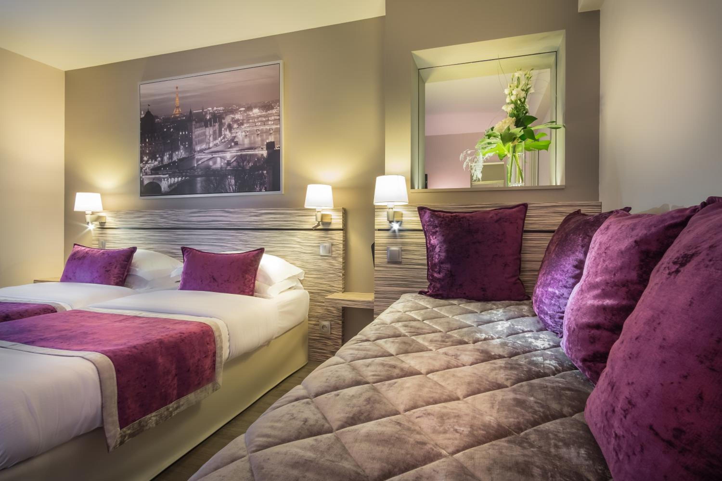 Deluxe Triple Room photo 3