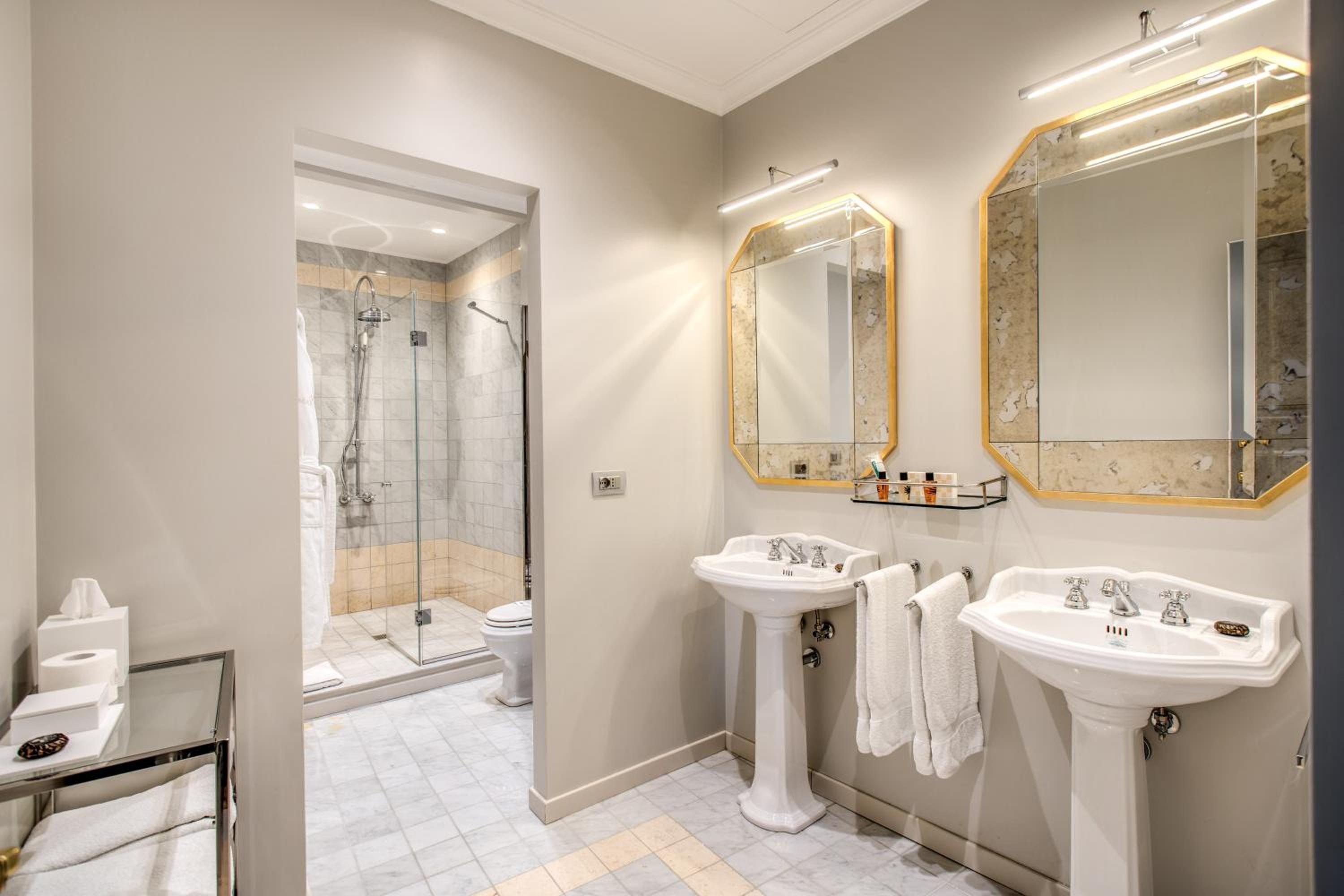Presidential Suite photo 3