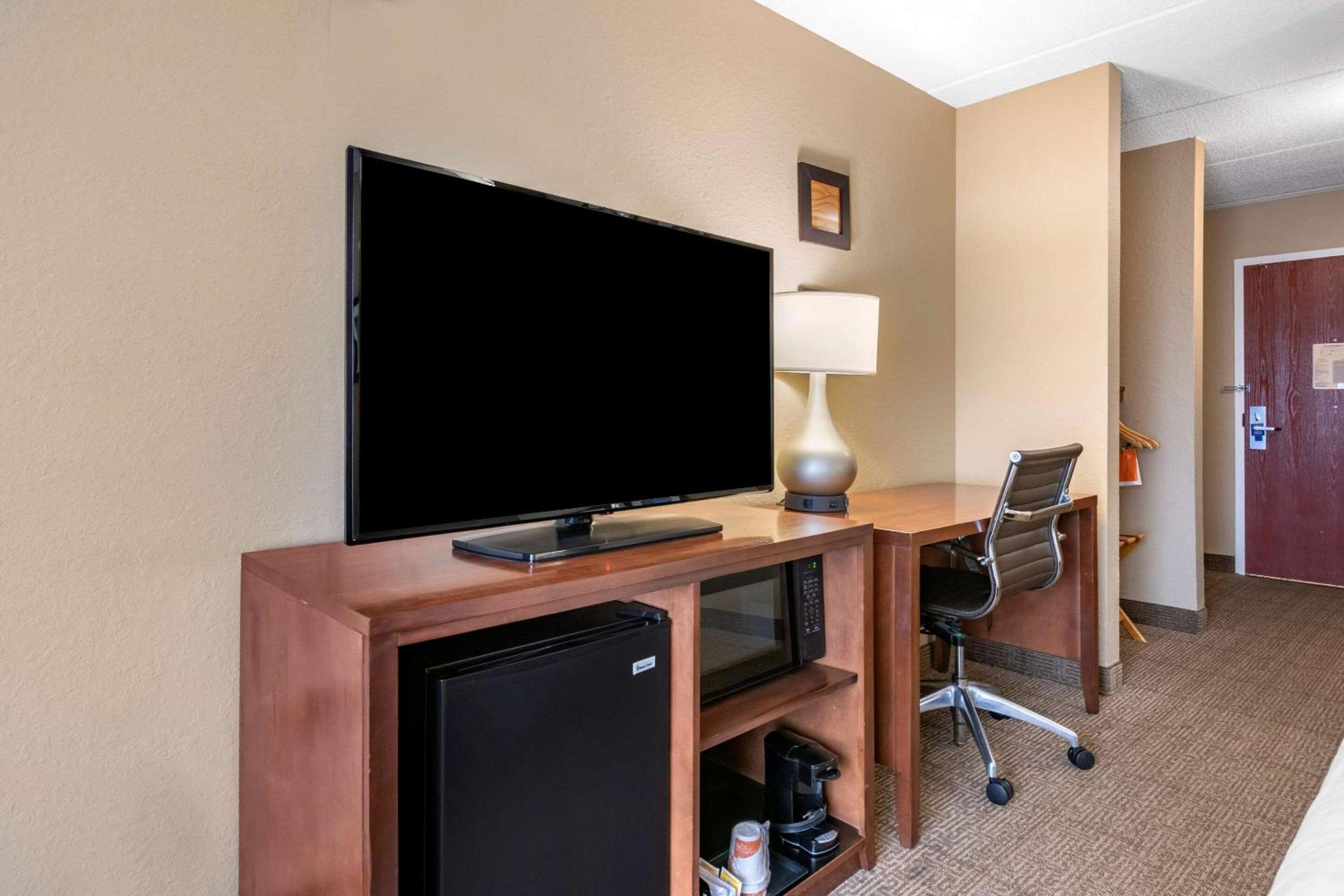 Queen Room - Disability Access/Non-Smoking - Photo 2