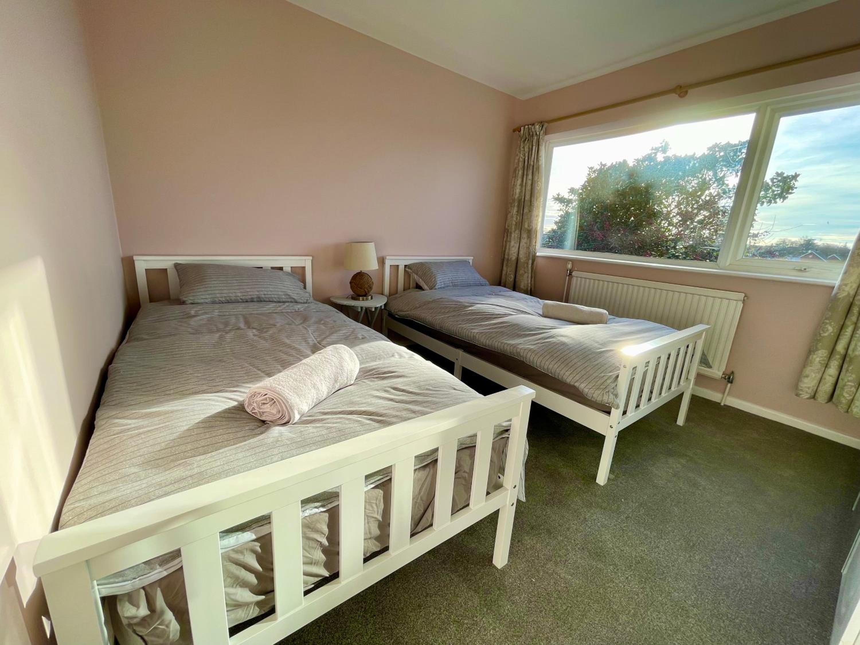 Four-Bedroom House photo 1
