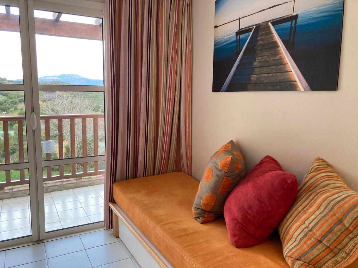 Apartment with Mountain View photo 1