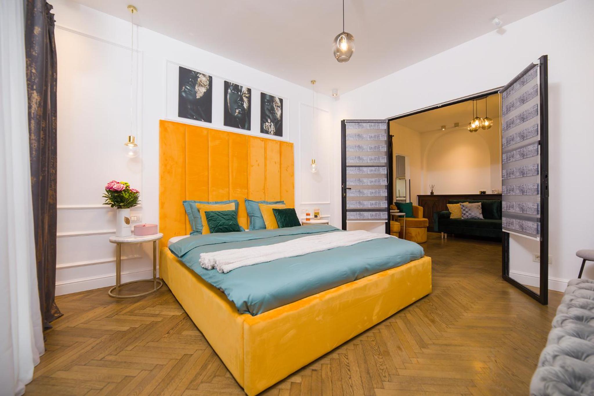 One-Bedroom Apartment - Photo 1