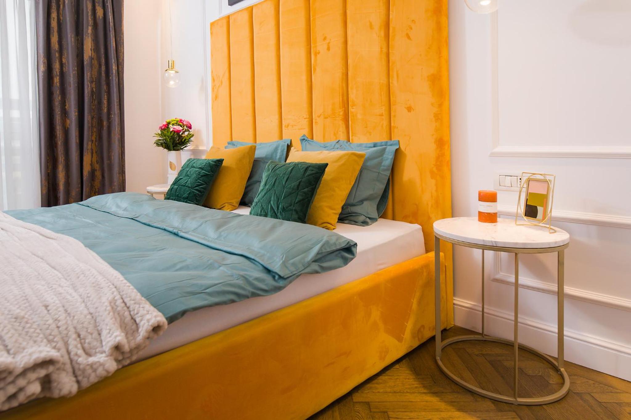 One-Bedroom Apartment - Photo 7