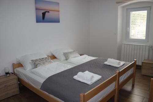 Apartment with Balcony photo 2