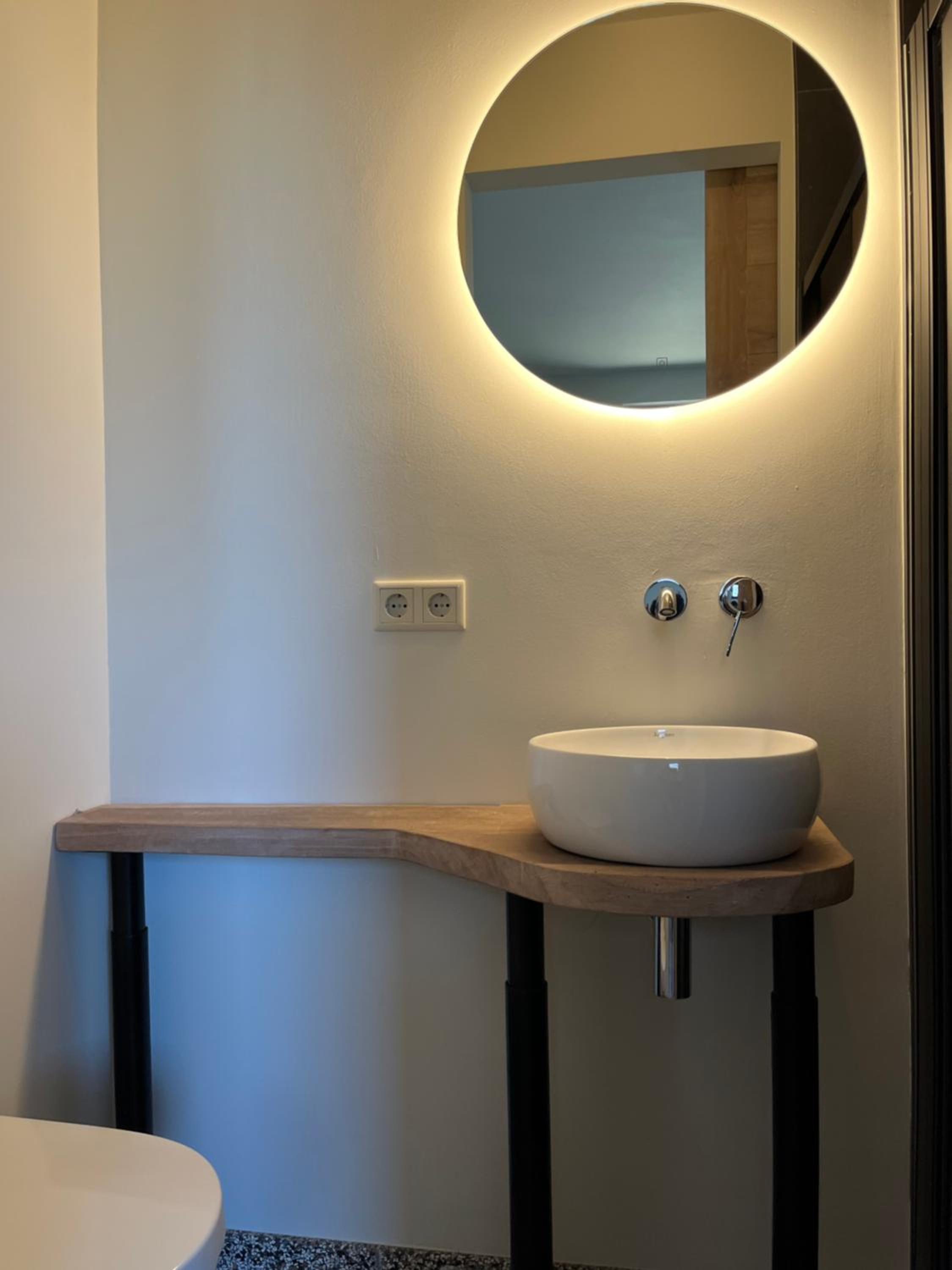 Deluxe Double Room - Photo 14