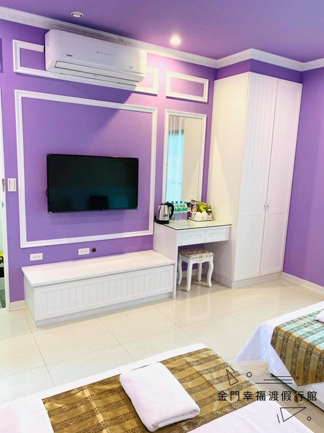 Quadruple Room with Private Bathroom photo 2