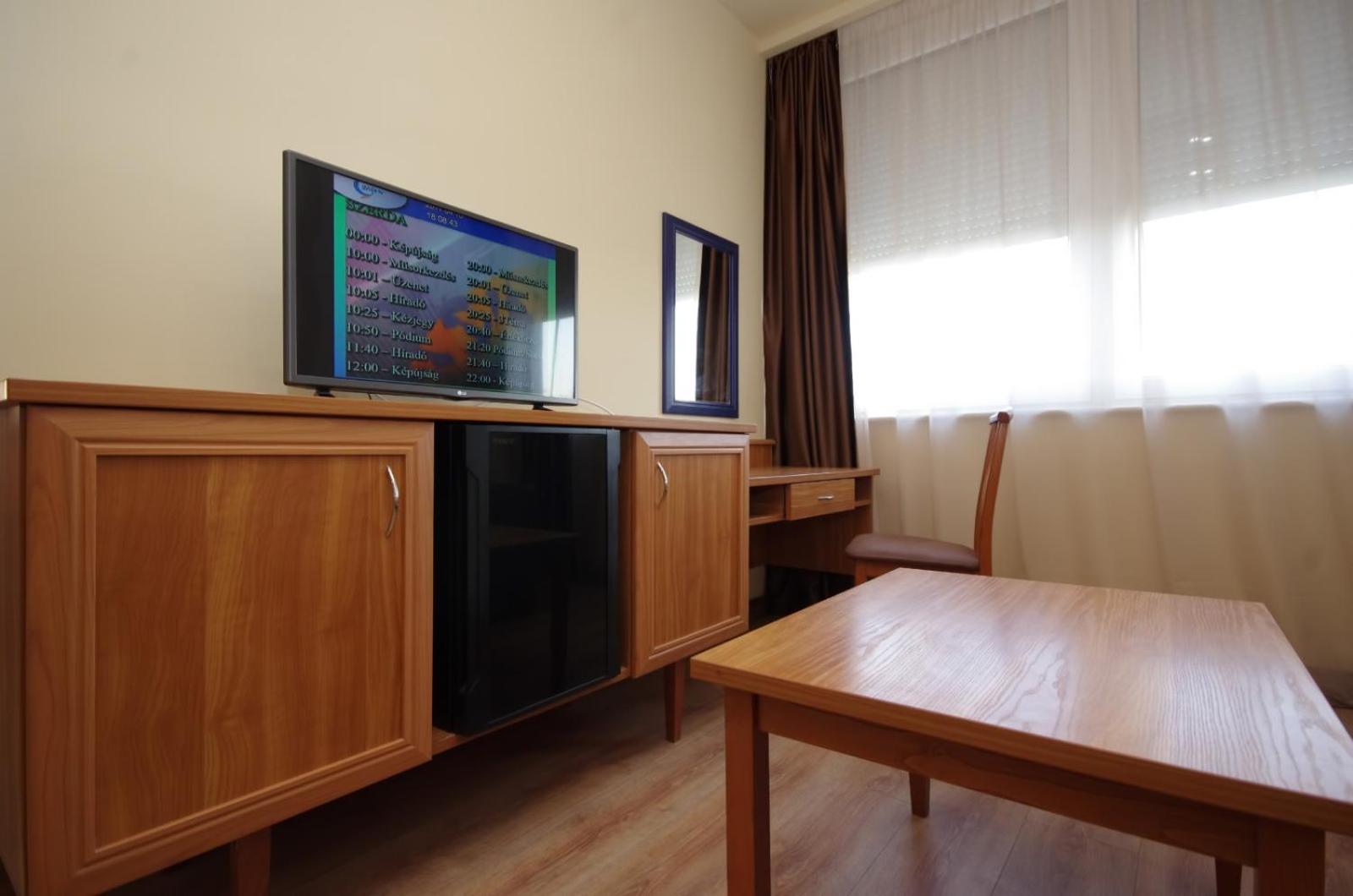Superior Family Room (2 Adults + 2 Children) - Photo 1
