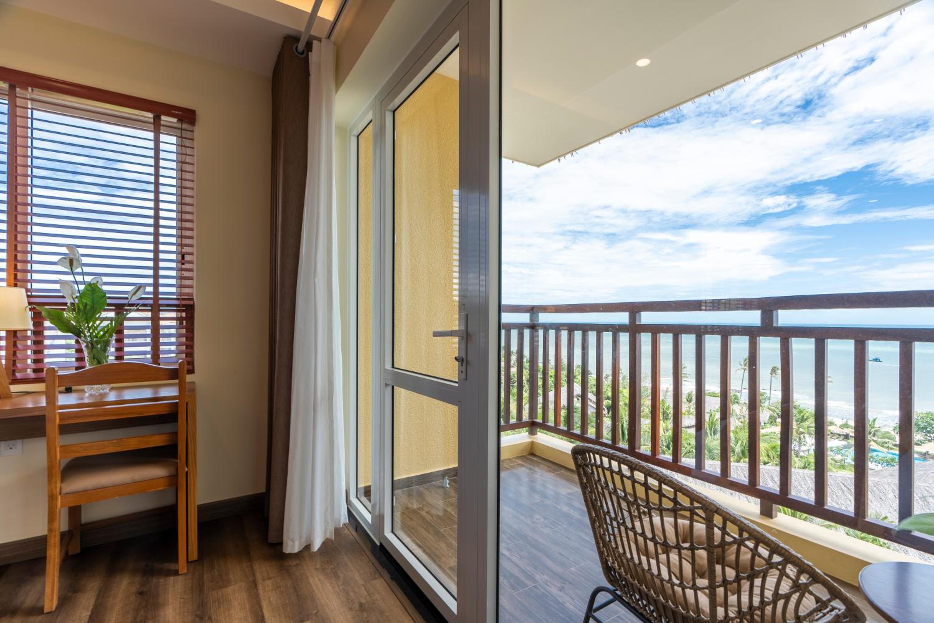 Superior Double or Twin Room with Sea View