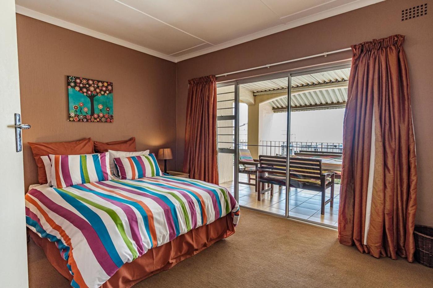 Three-Bedroom Apartment - Photo 1