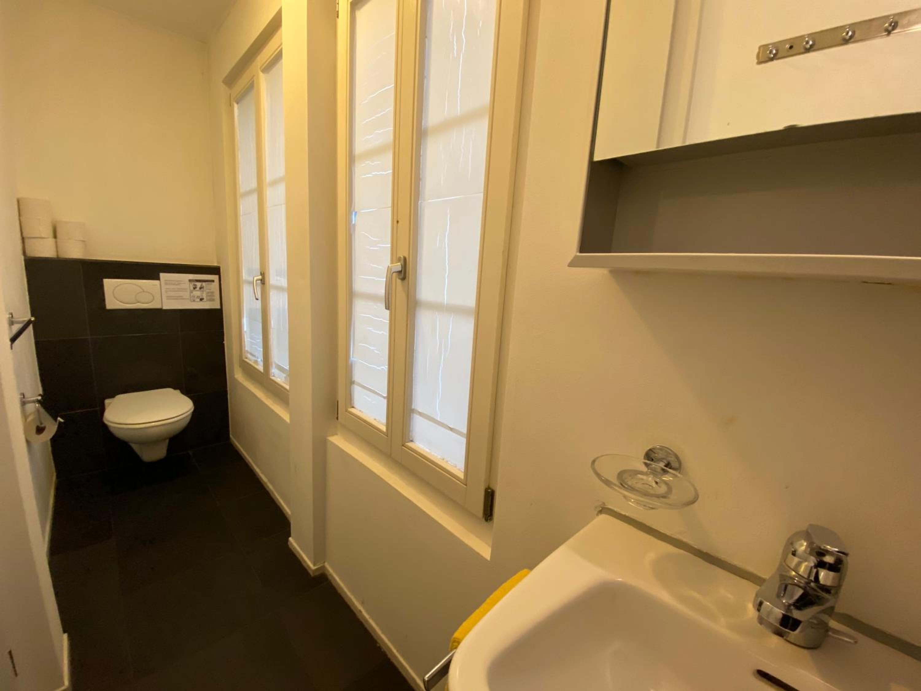 Quadruple Room with Shared Bathroom photo 3