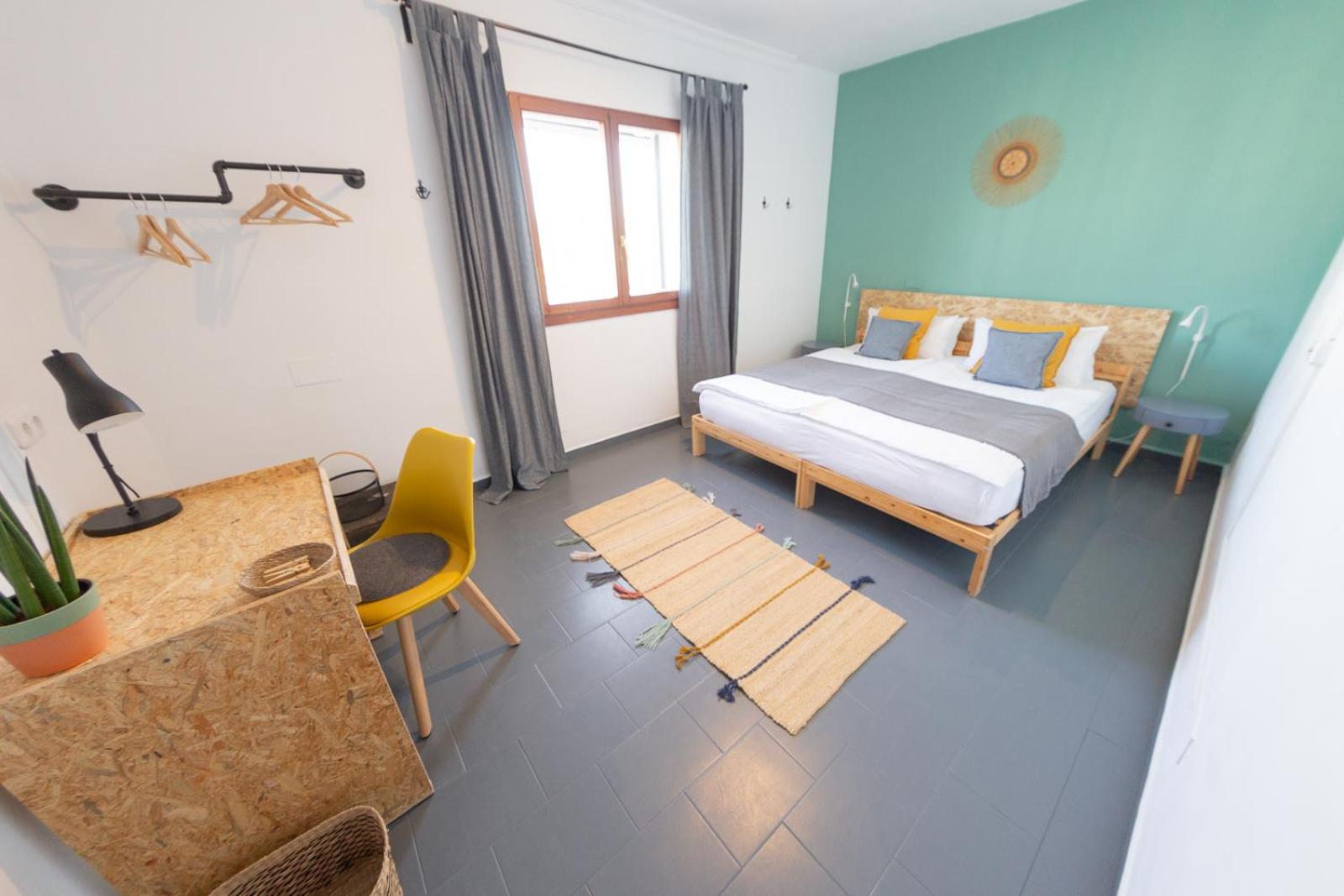 Habitación Doble Deluxe con Vista Lateral al Mar