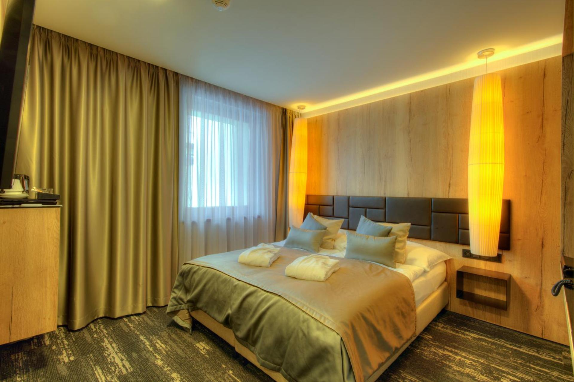 Standard Double Room - Photo 5