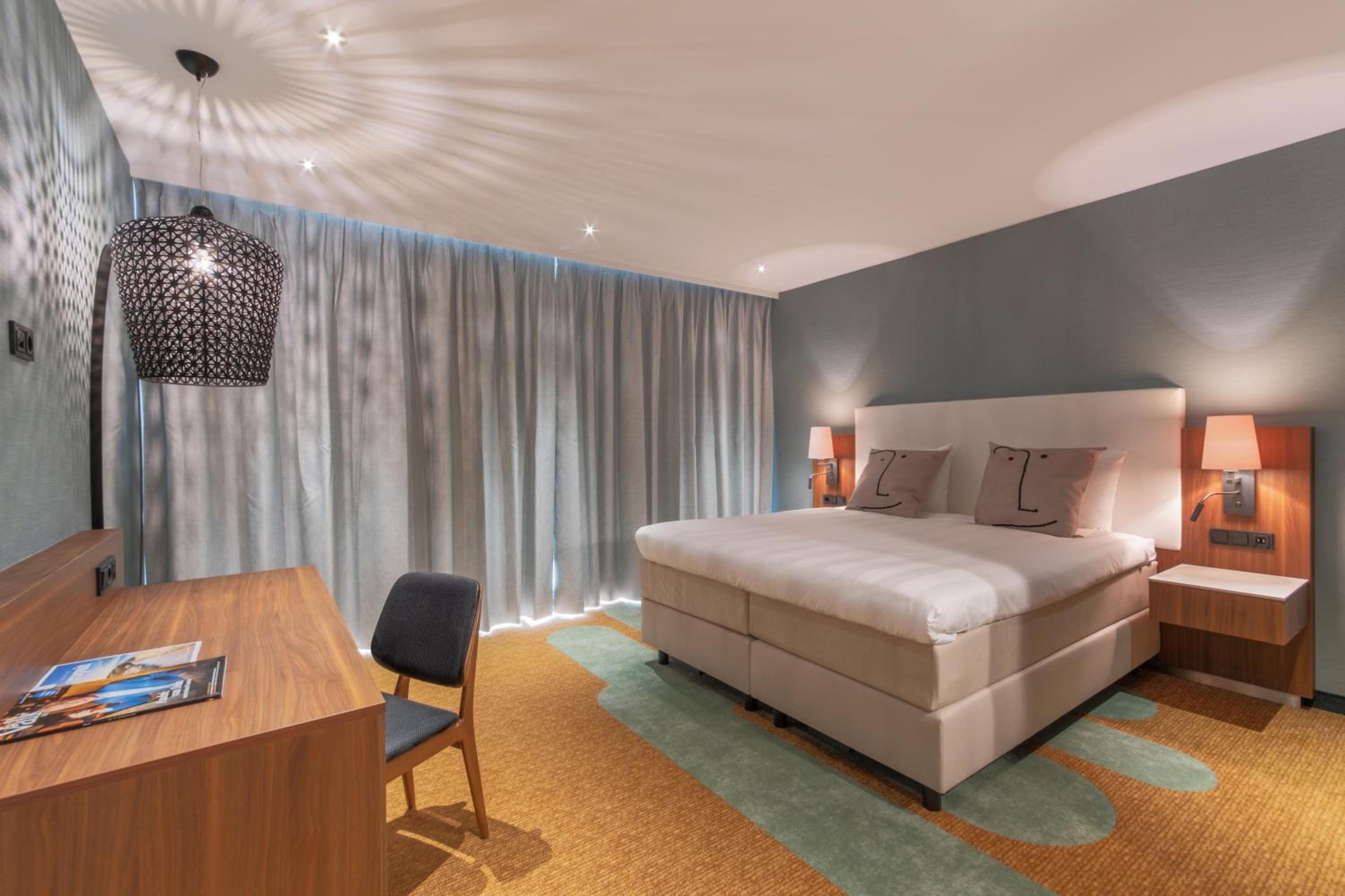Deluxe Room - Photo 1