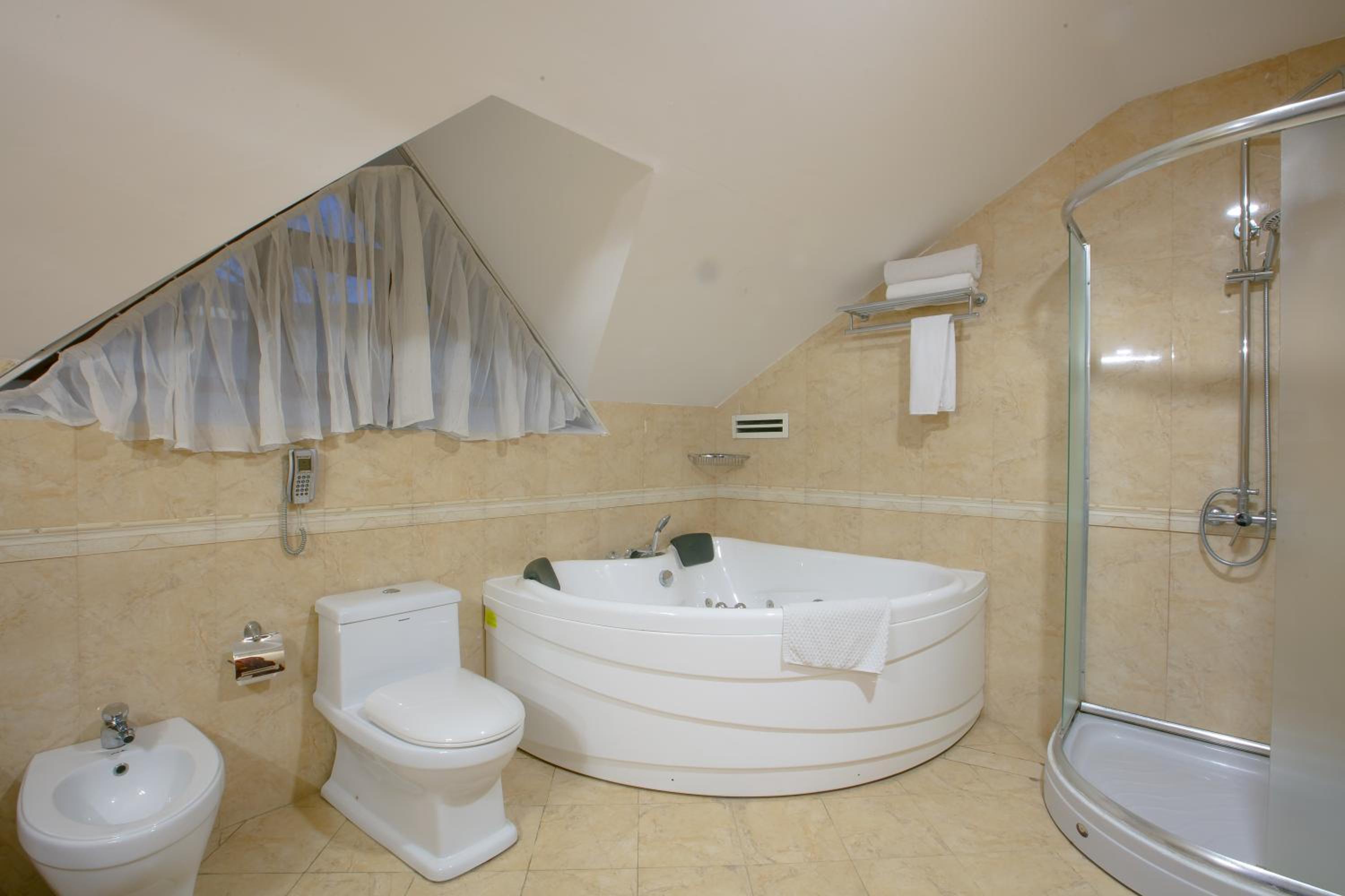 Executive Suite photo 2