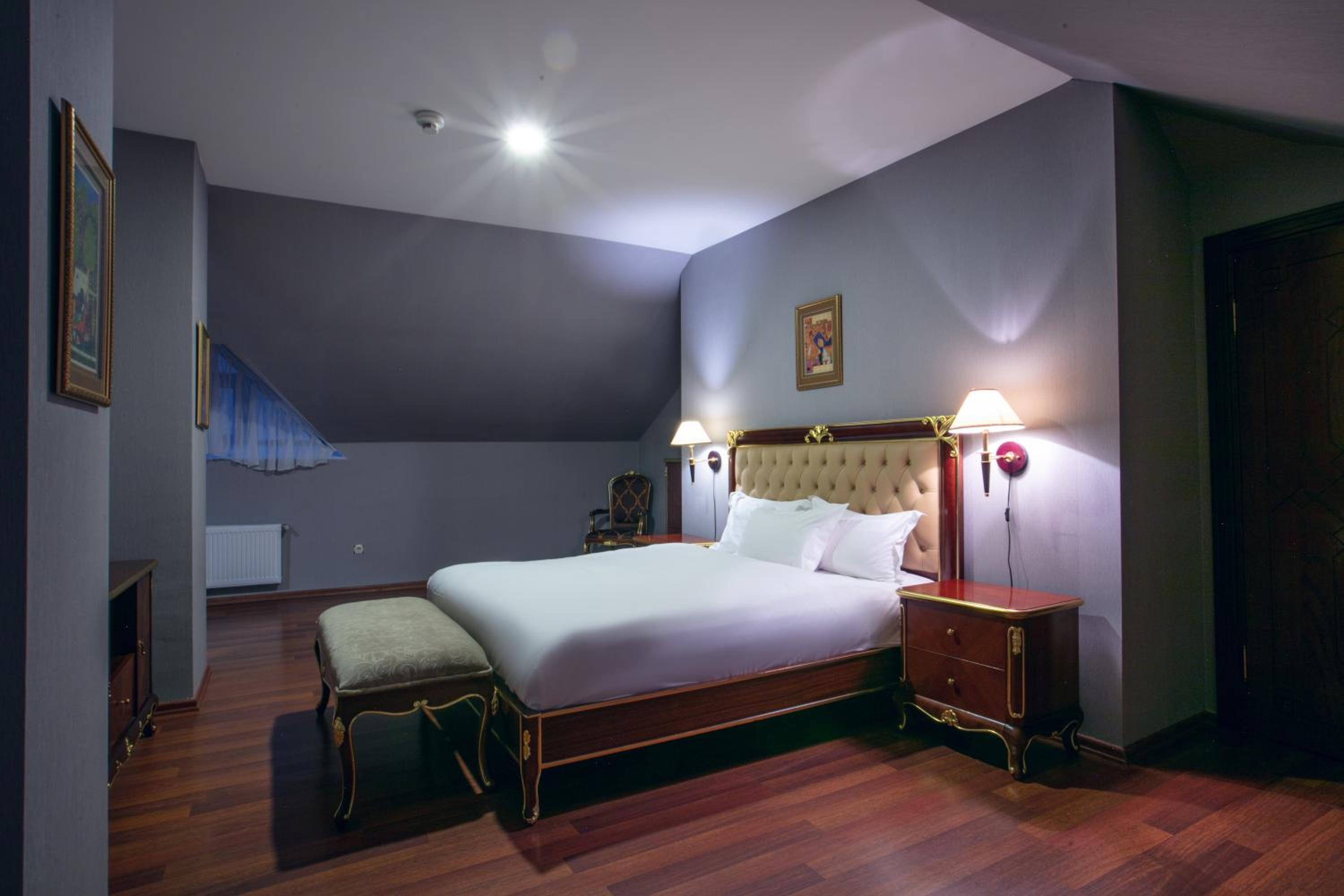 Executive Suite photo 1