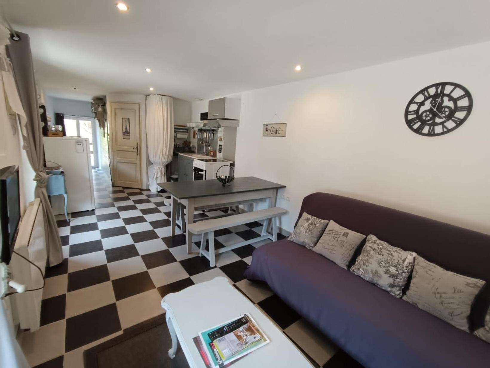 Family Room with Terrace photo 3