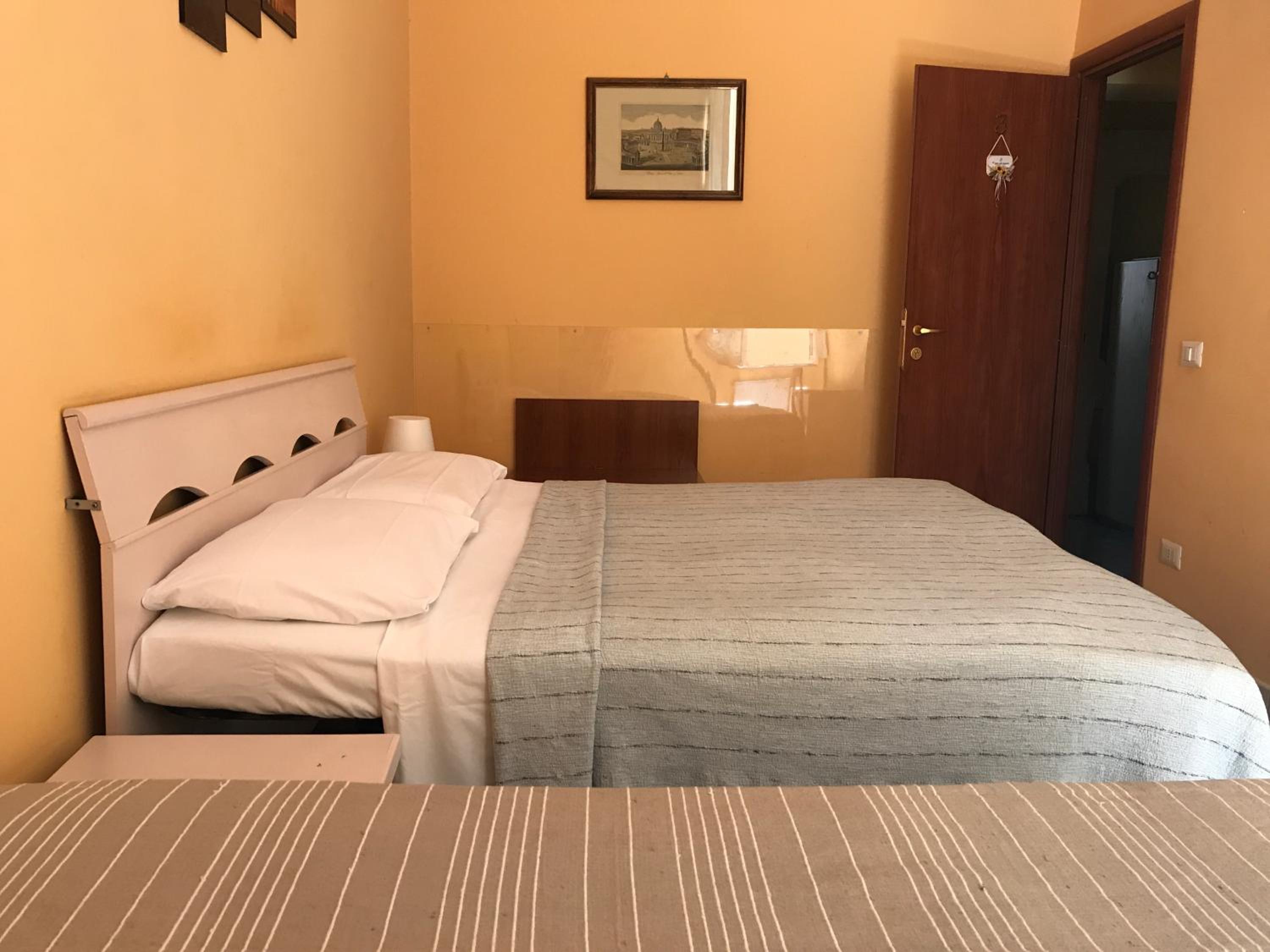 Triple Room photo 2