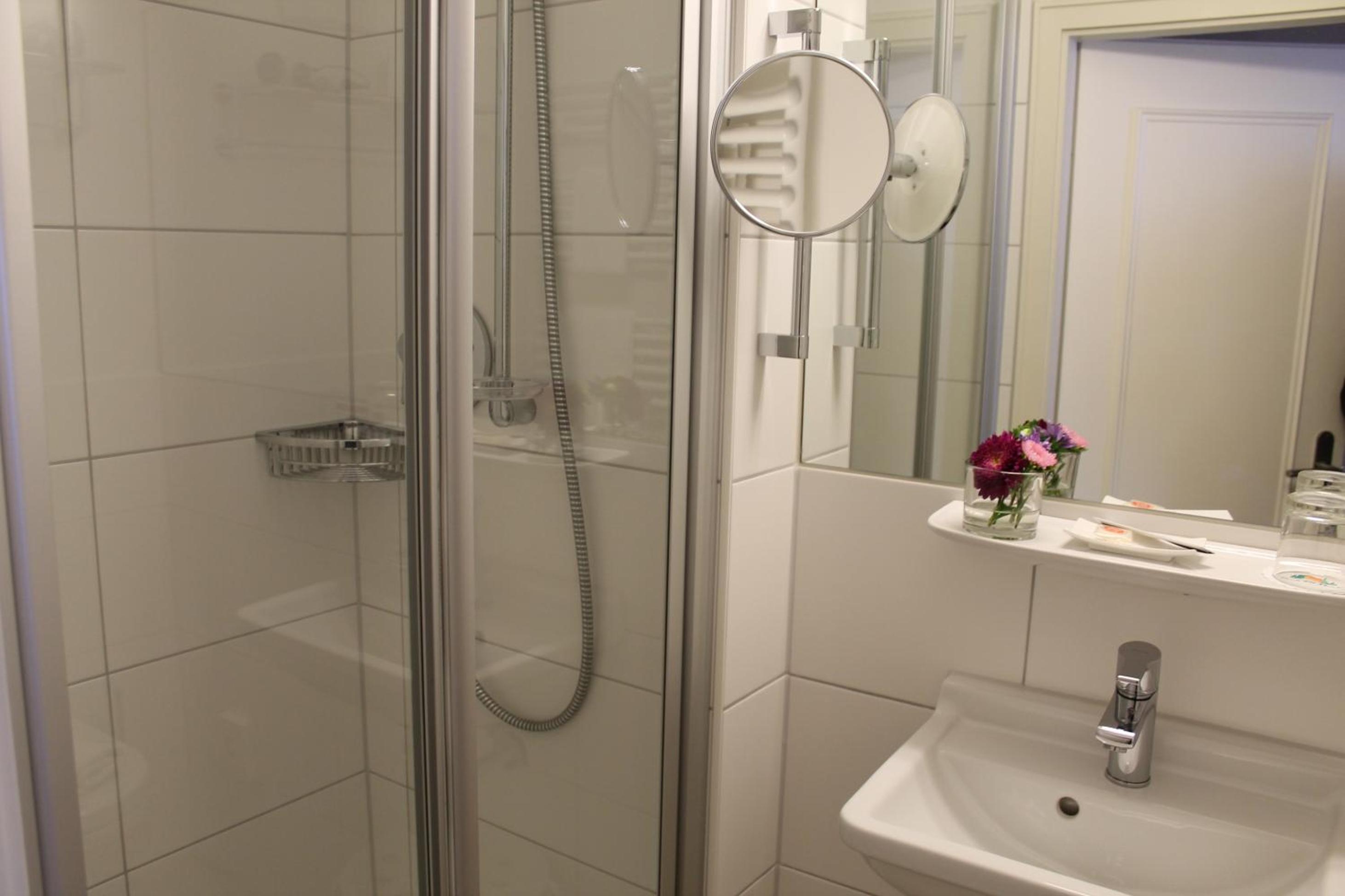 Double Room - Photo 3