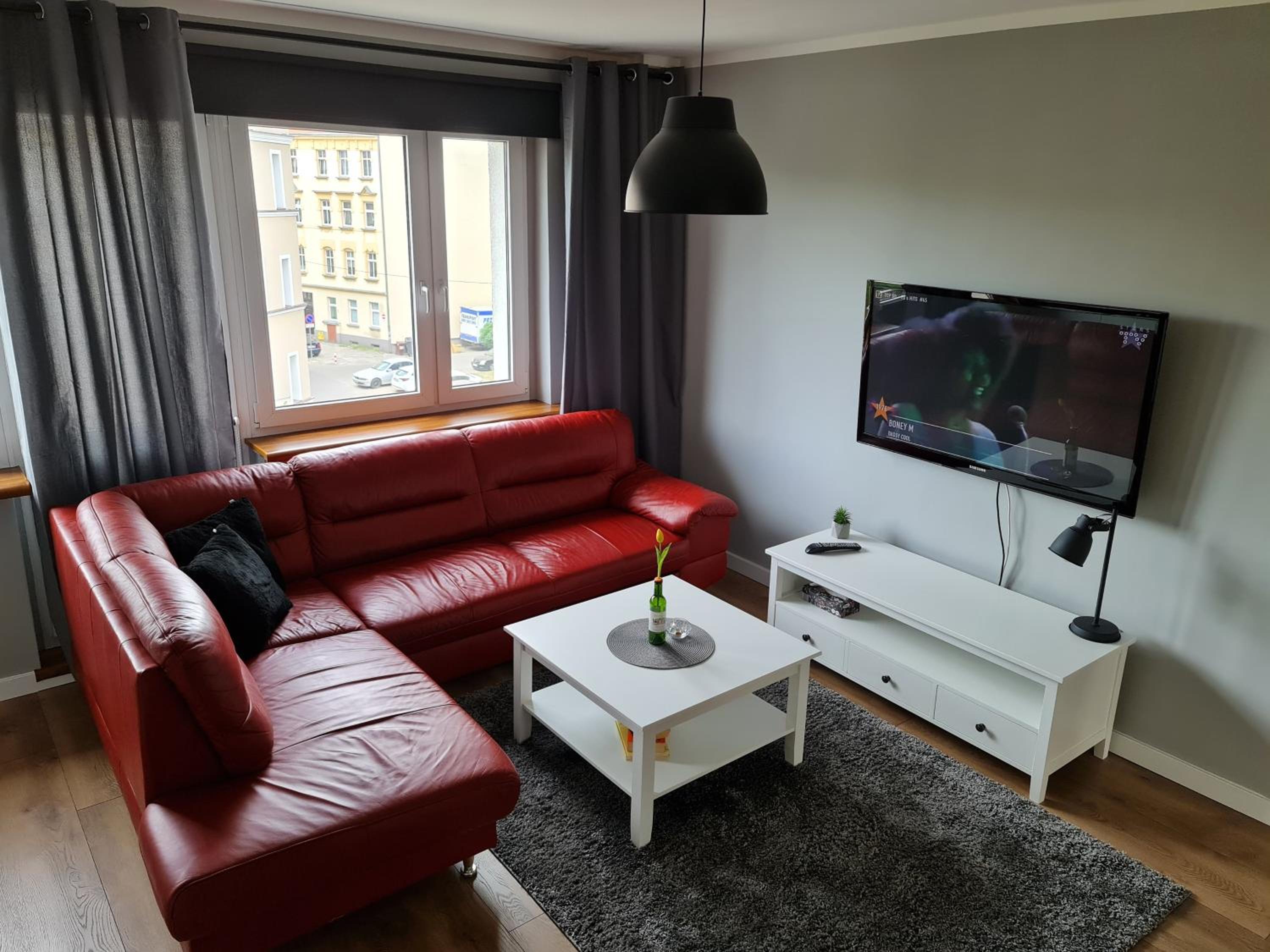 One-Bedroom Apartment - Photo 16
