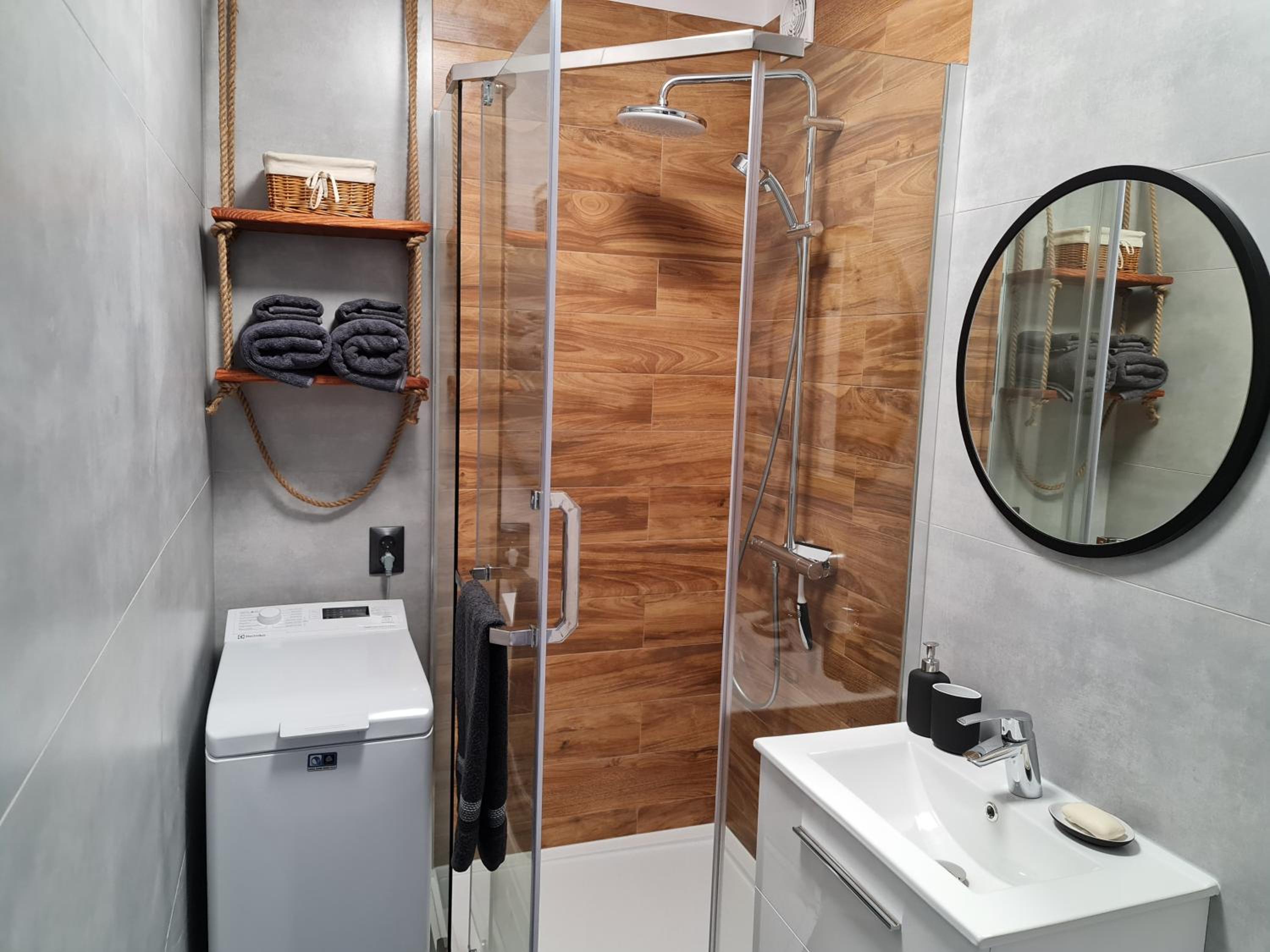 One-Bedroom Apartment - Photo 19