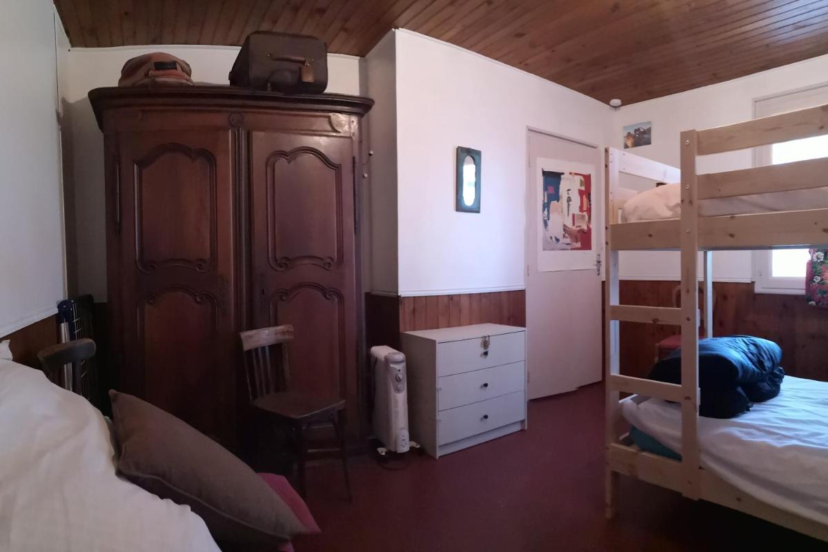 Mixed Dormitory Room photo 2