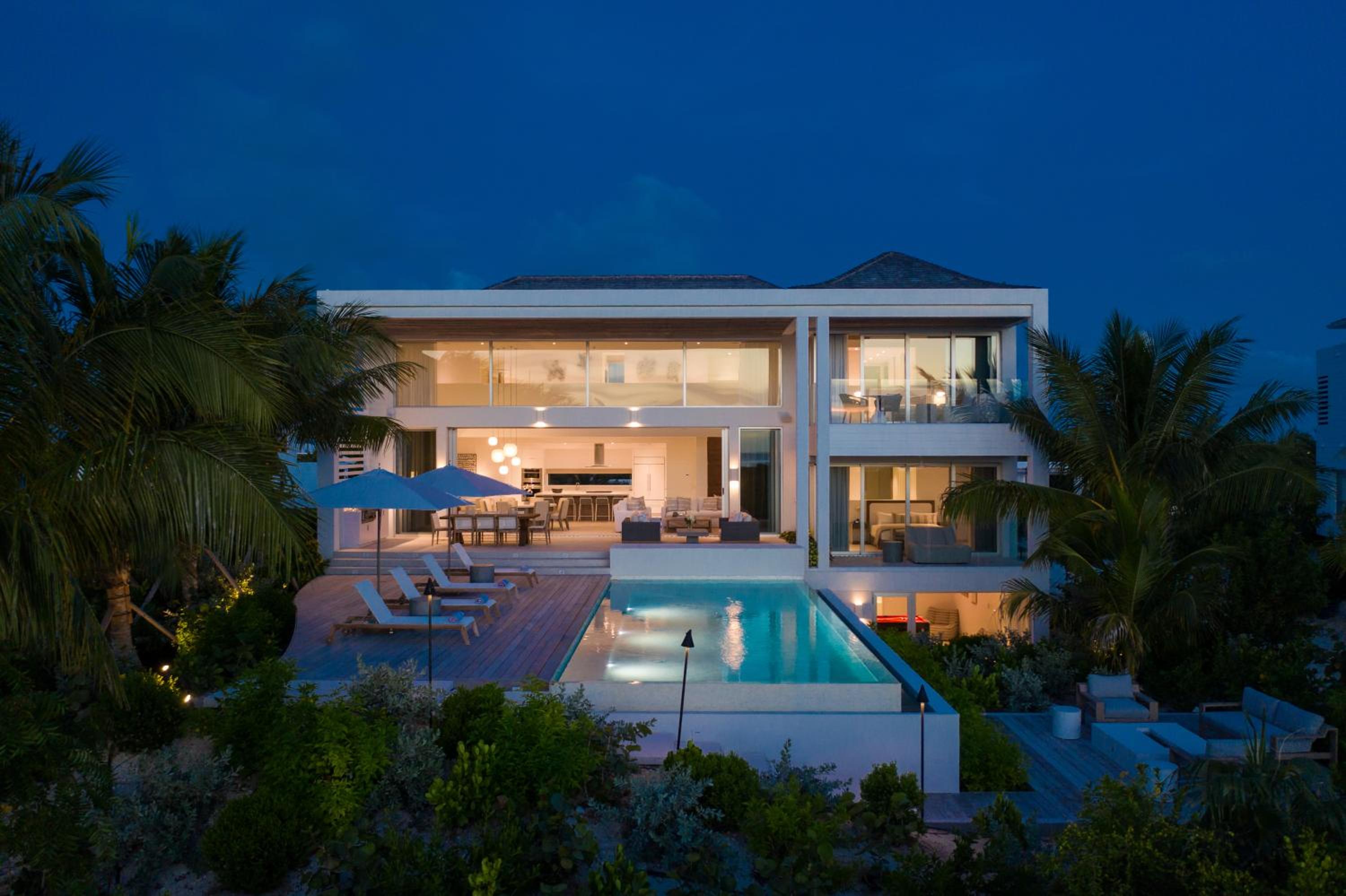 Four Bedroom Villa (Non Smoking) photo 3