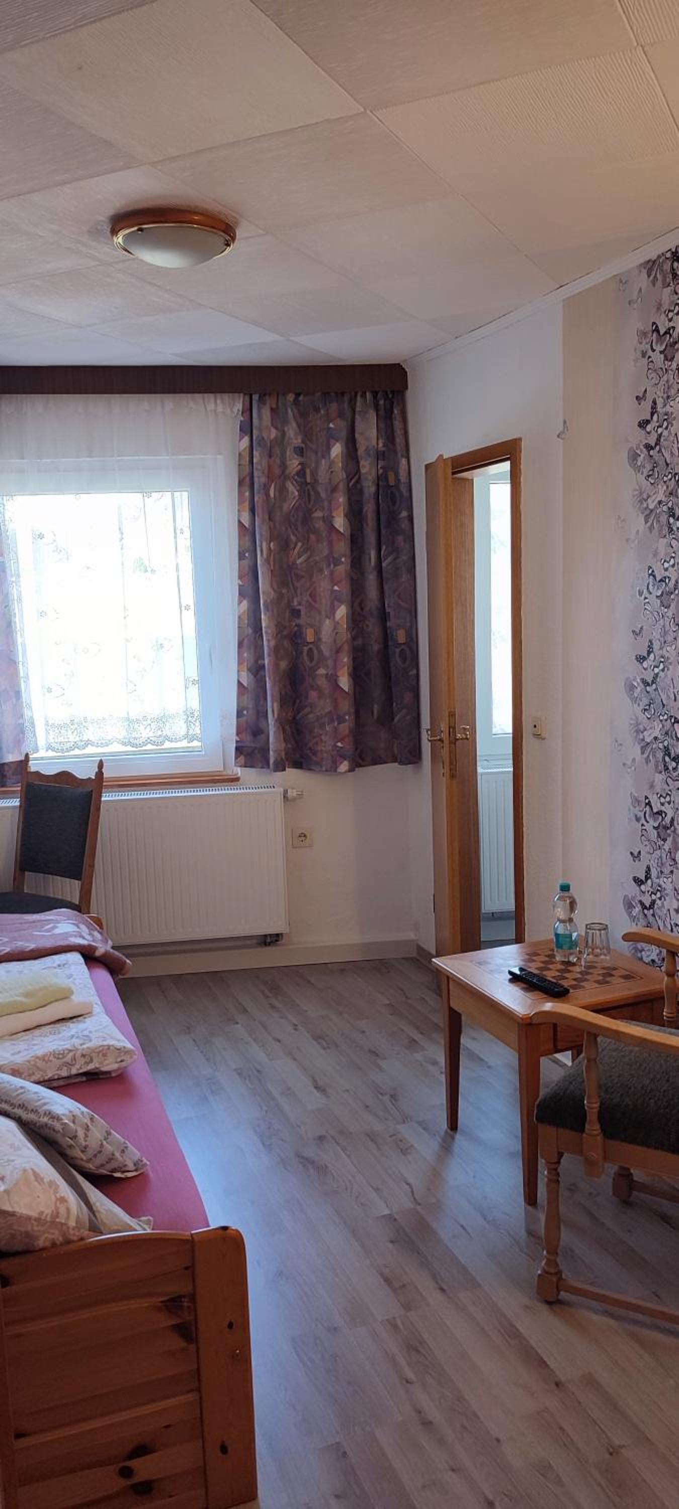 Single Room photo 3