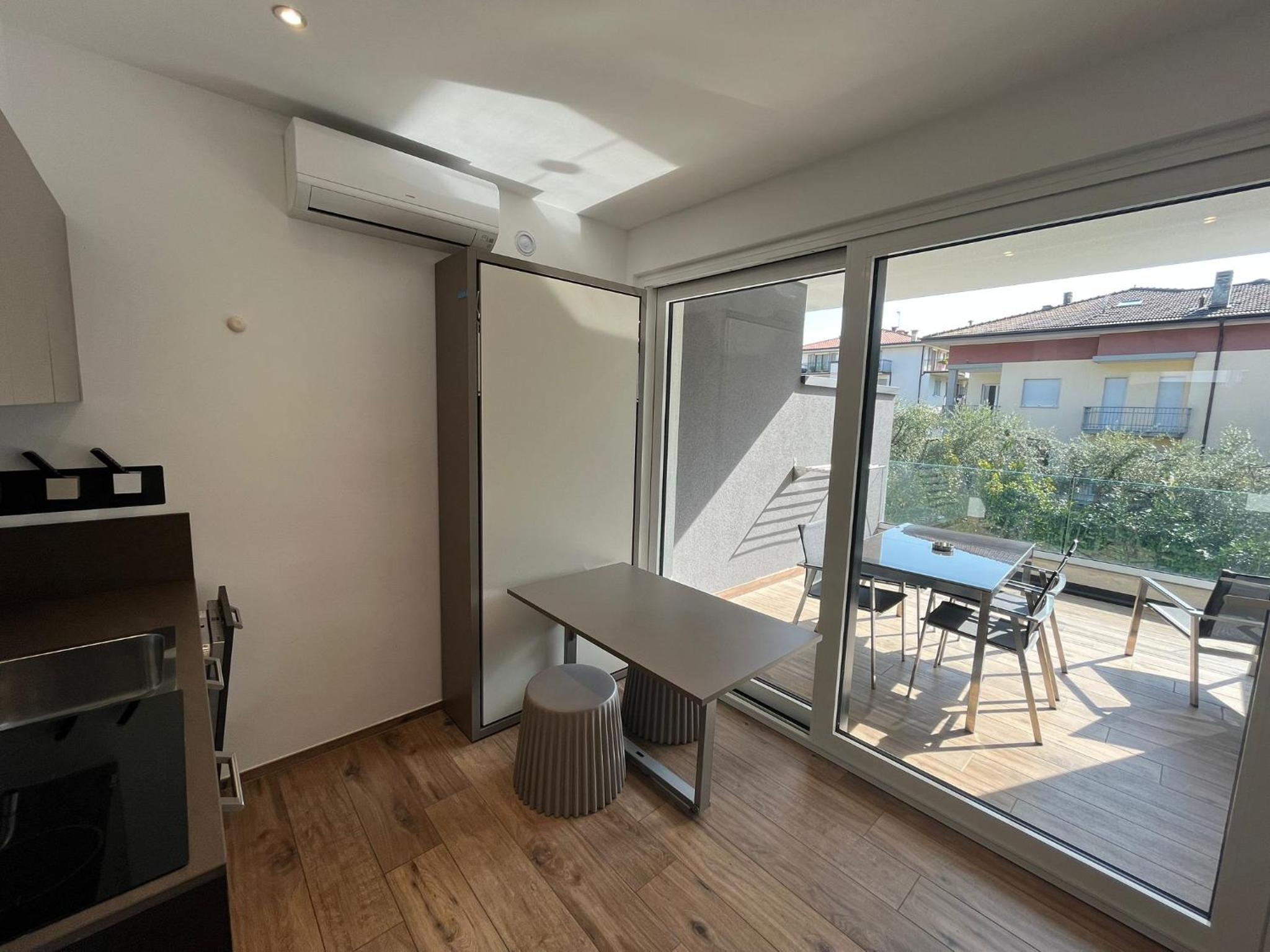 Studio Apartment photo 3