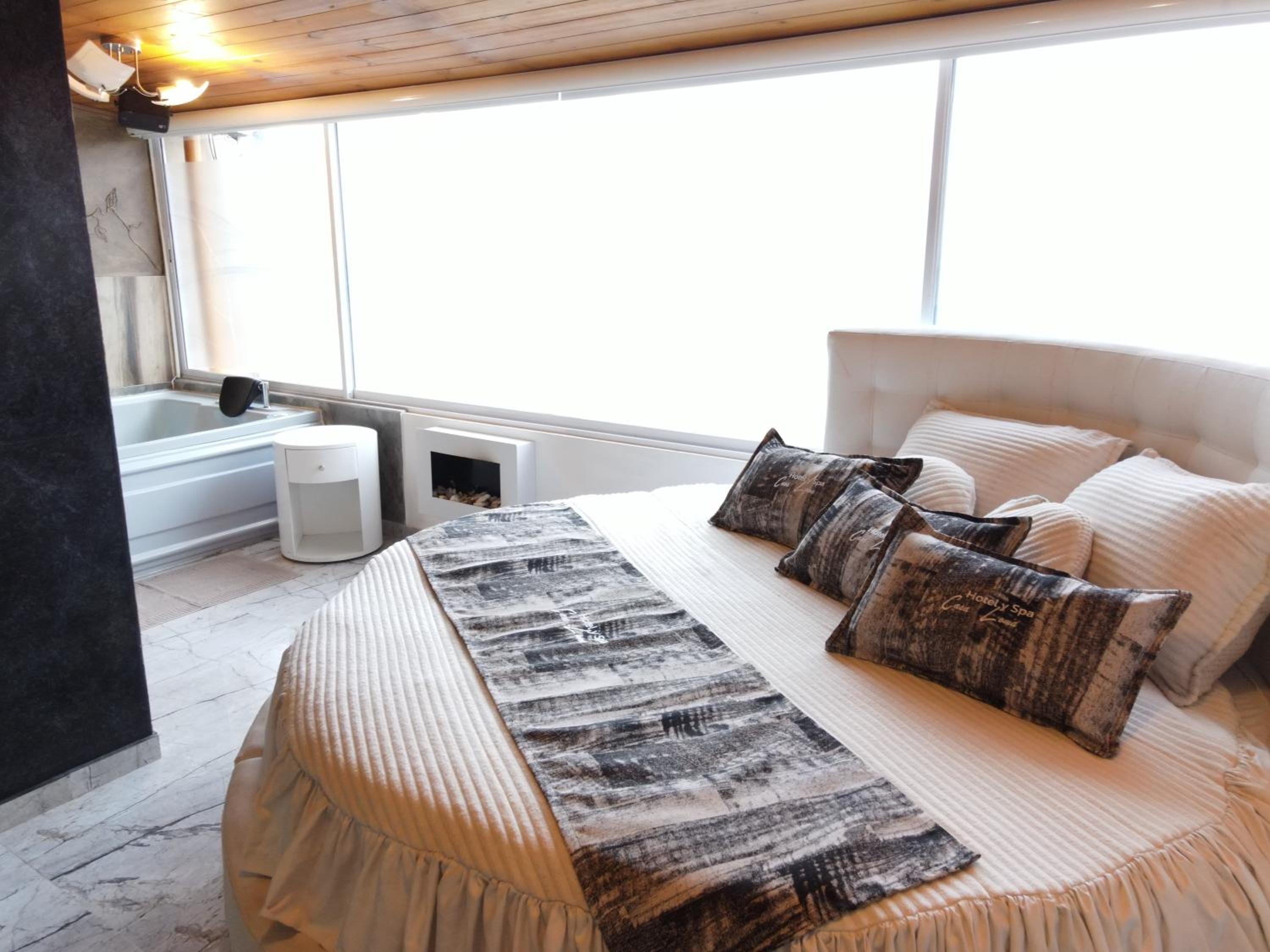 Suite photo 1