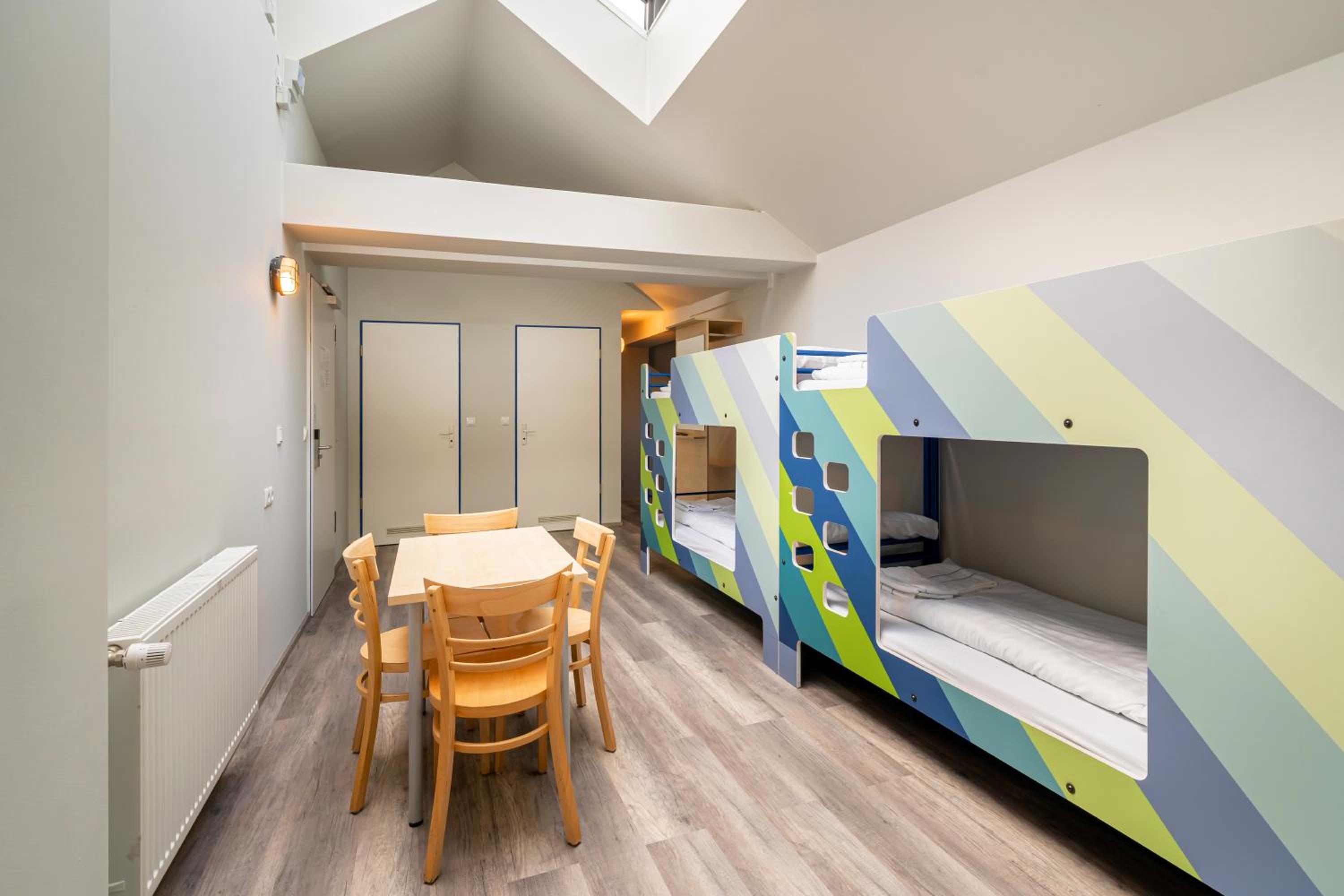 Six-Bed Room photo 1