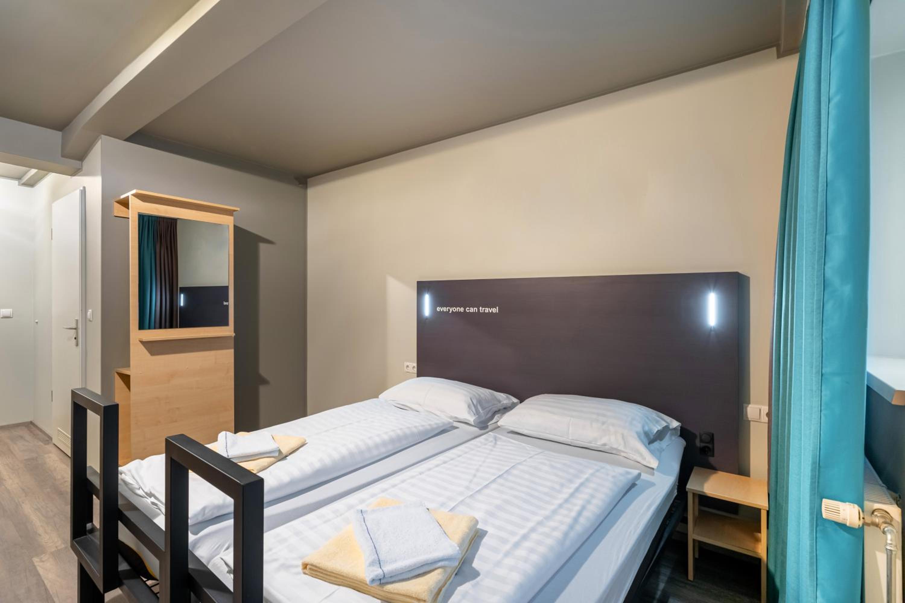 Twin room for Single use photo 3