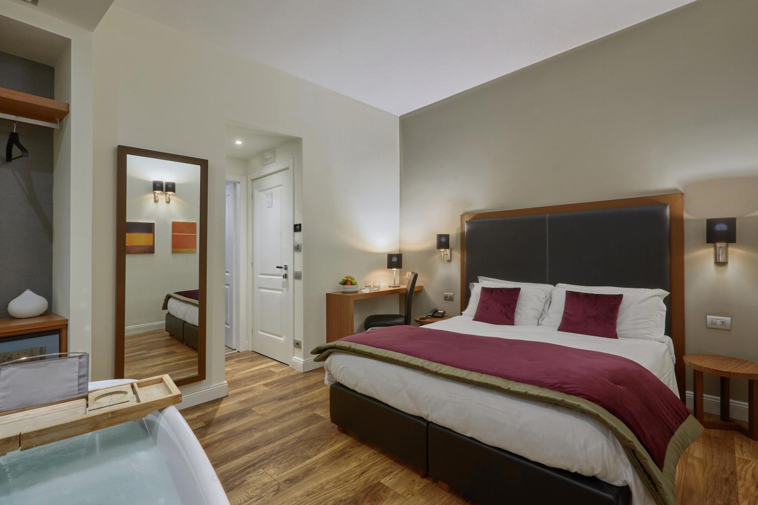Superior Double or Twin Room photo 3