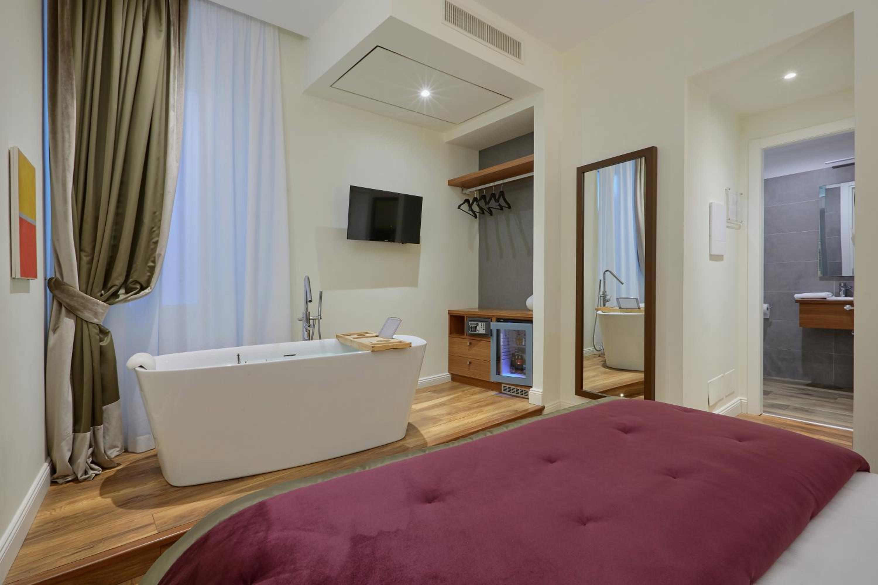 Superior Double or Twin Room photo 2