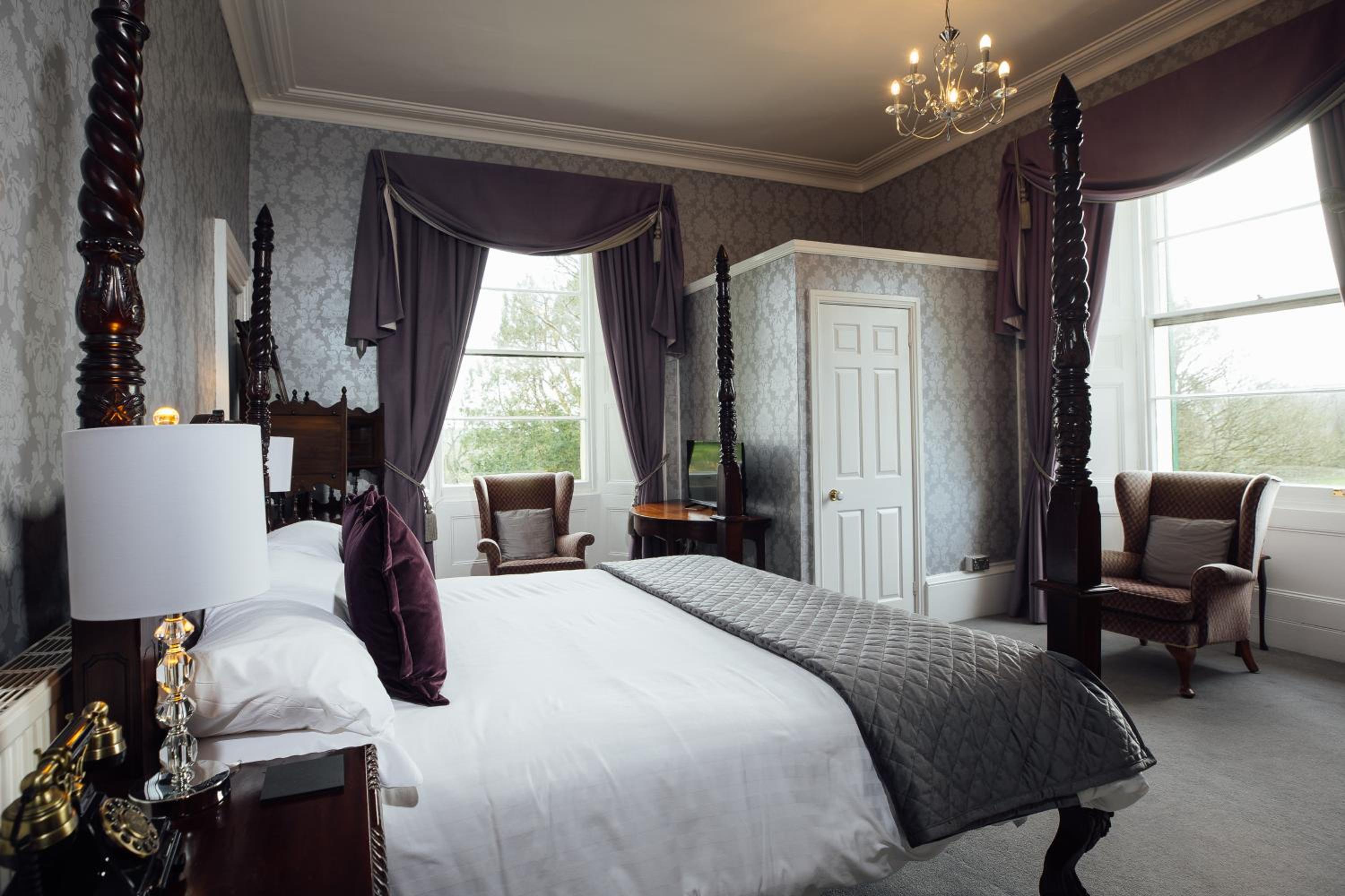 Superior King Room photo 2