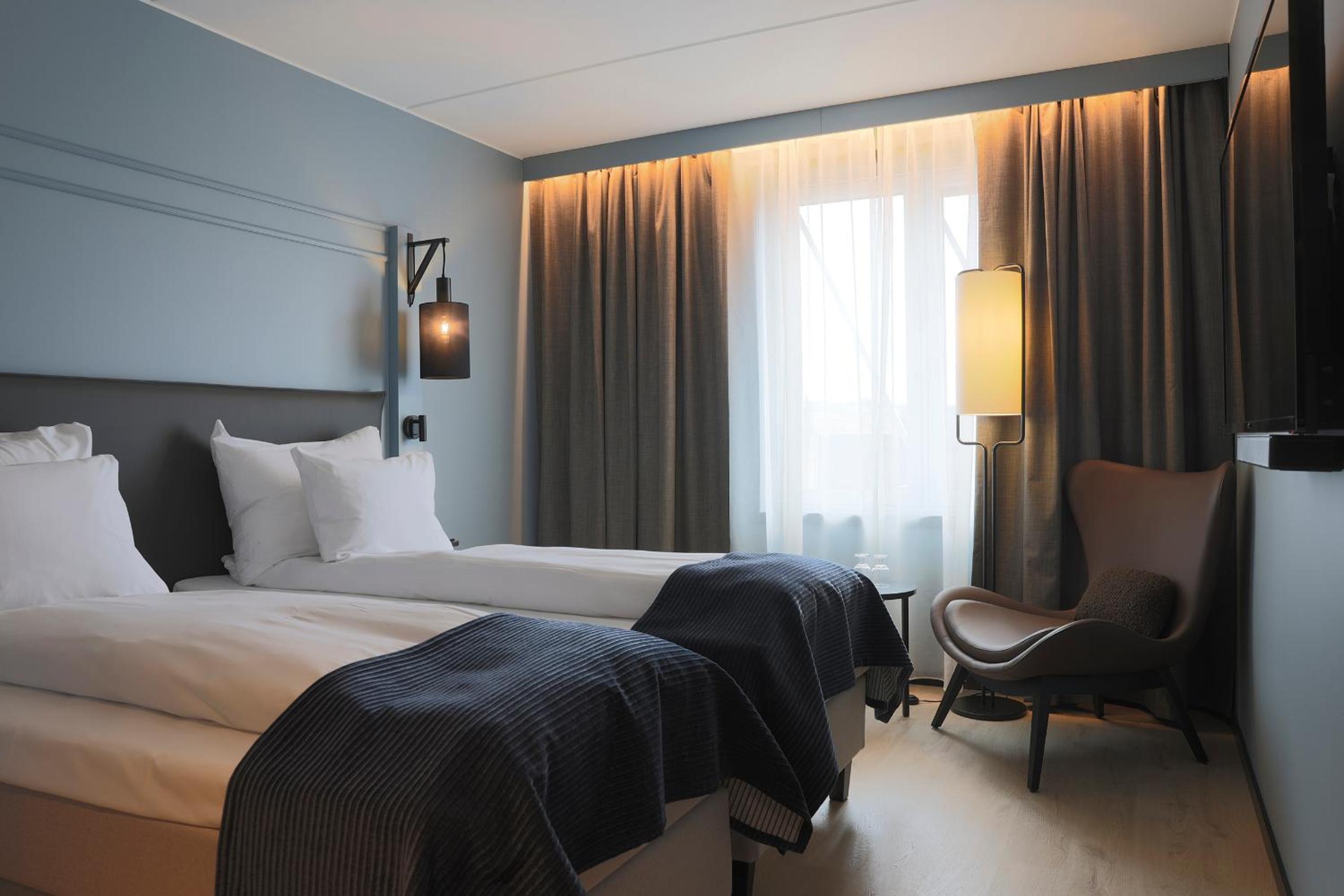 Standard Twin Room - Photo 1