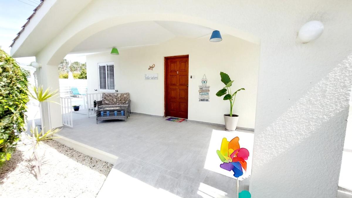 Three-Bedroom Villa photo 2