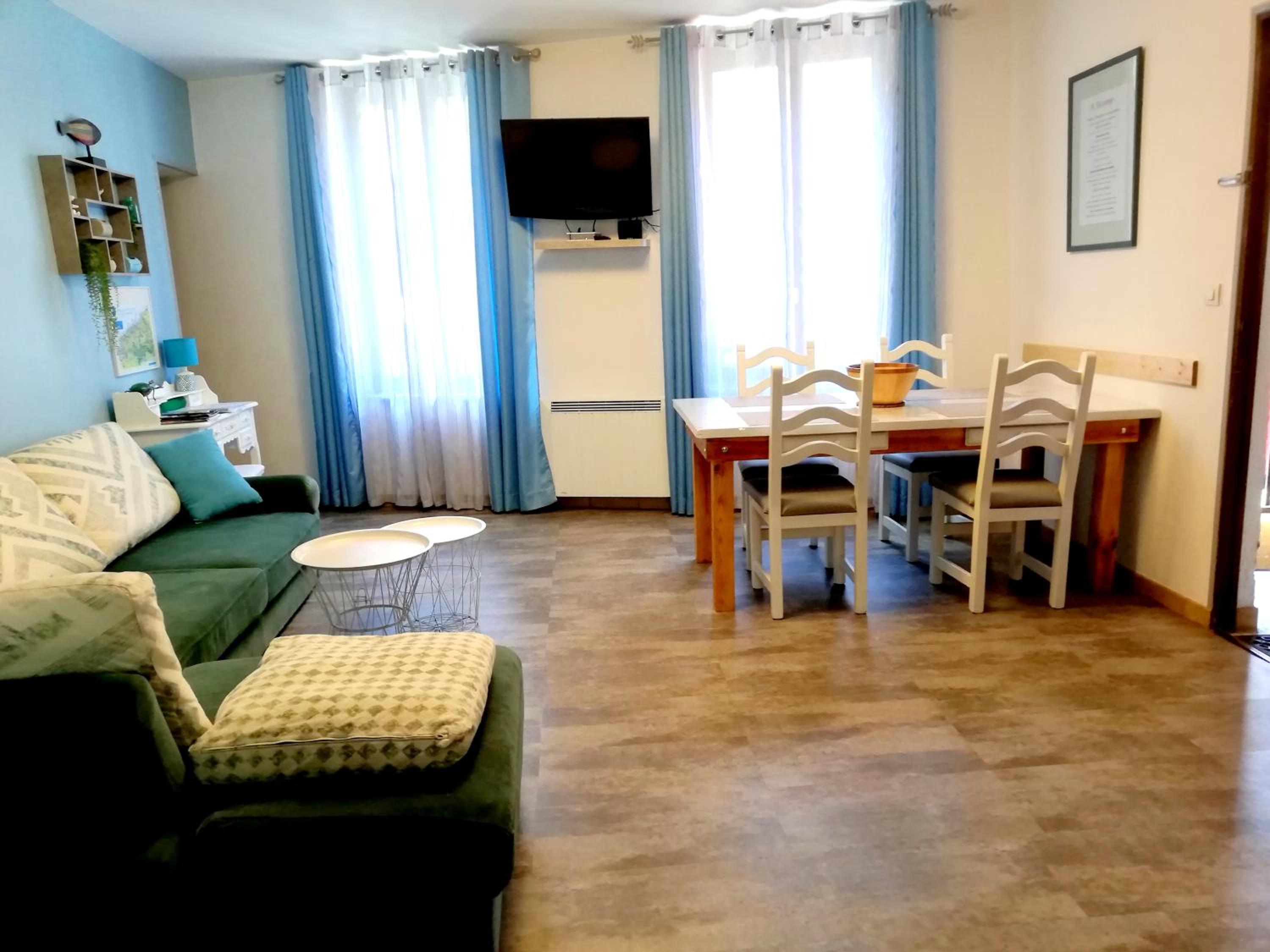 Two-Bedroom Apartment - Photo 13